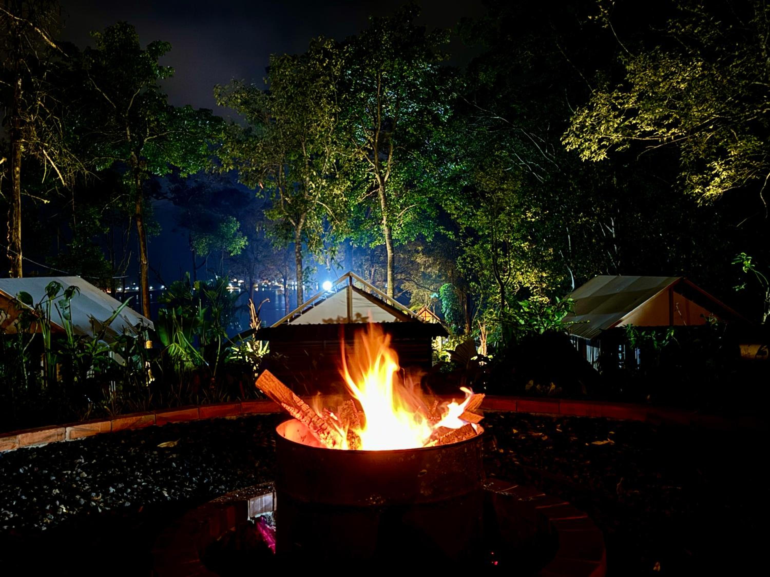 Tent - Photo 10