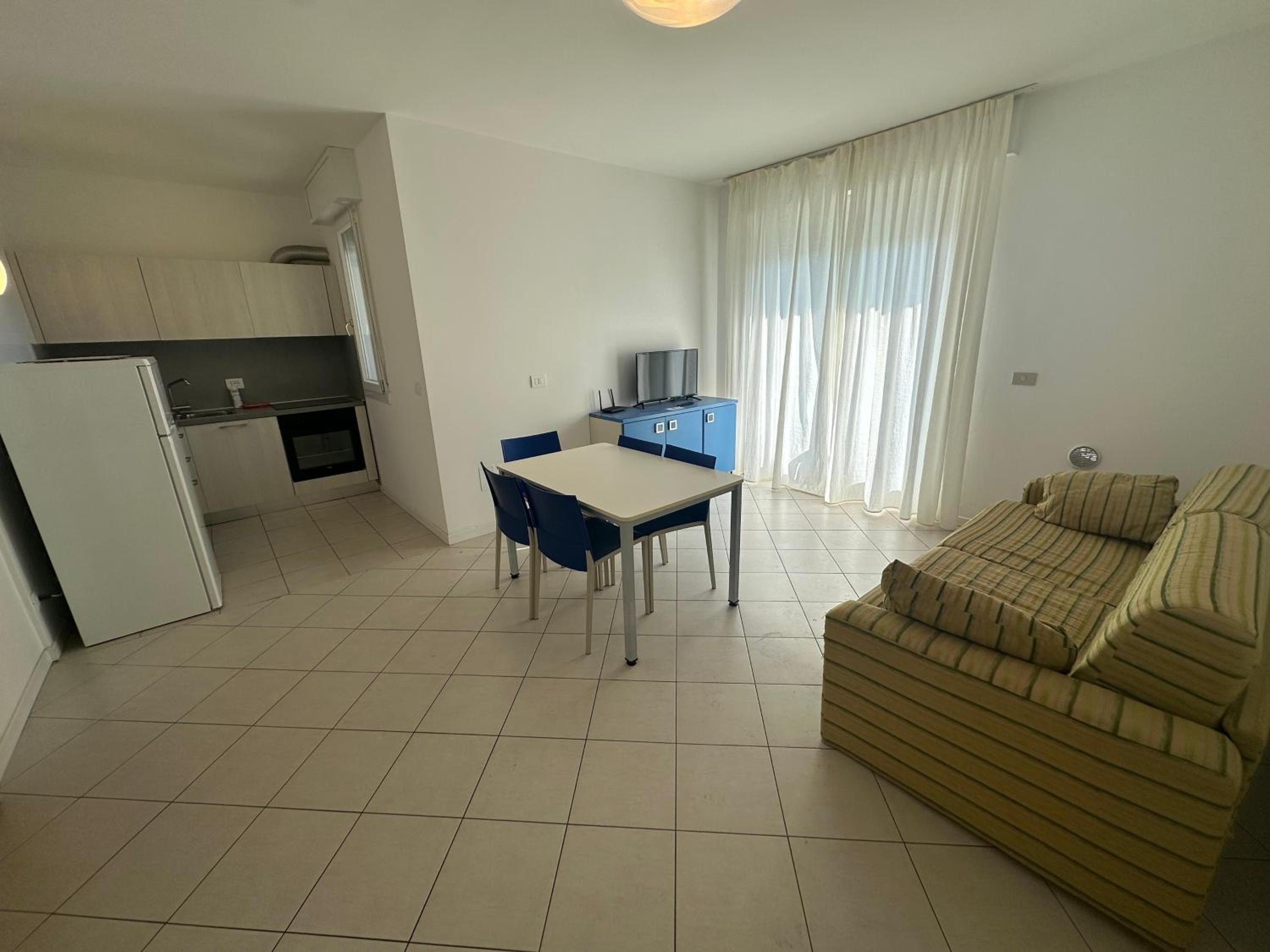 Superior One-Bedroom Apartment - Photo 9