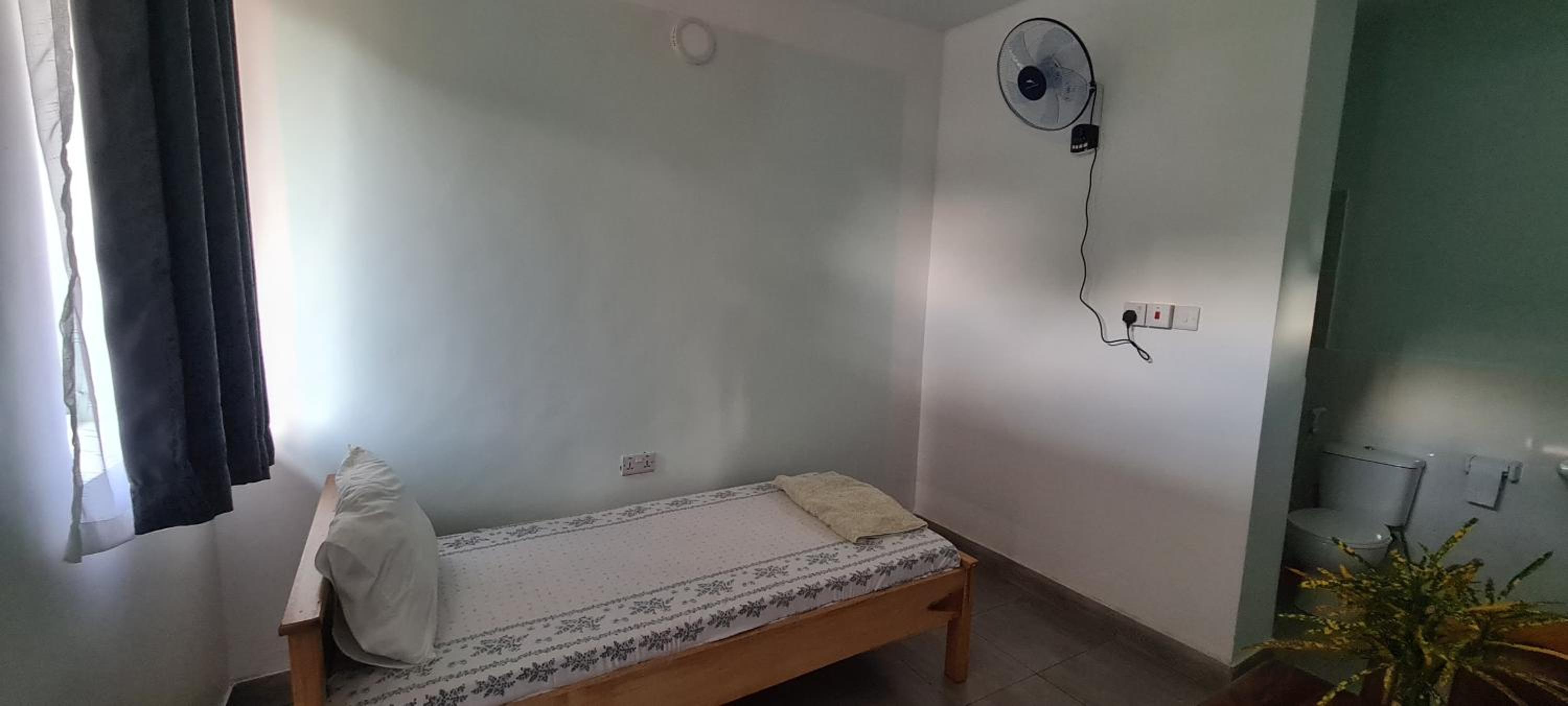 Budget Single Room photo 2