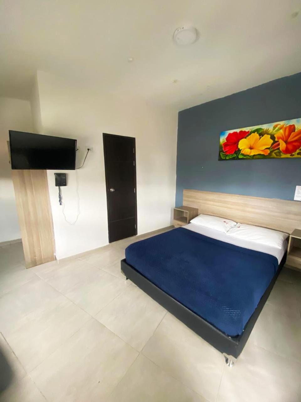 Standard Double Room photo 3
