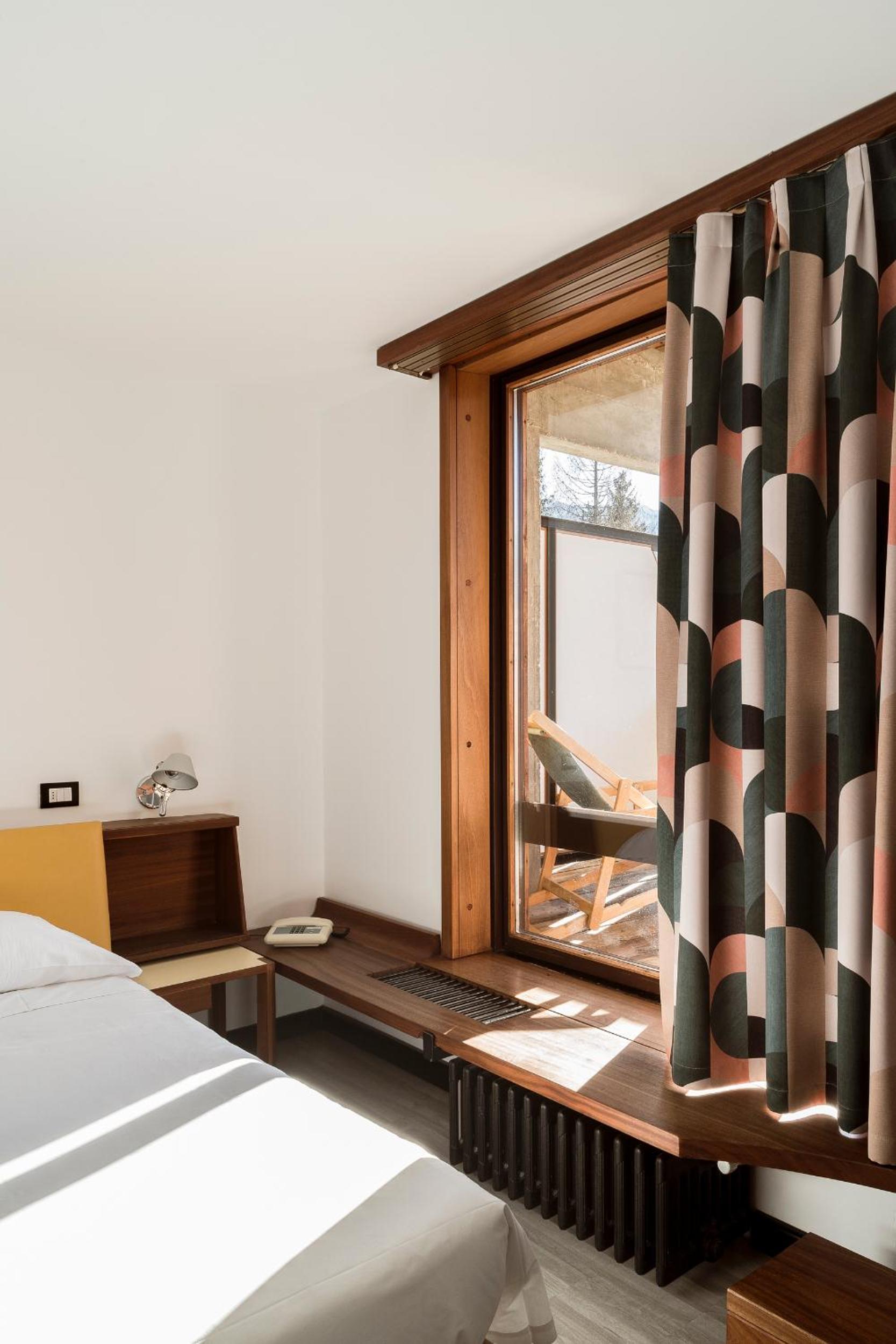 Single Room - Disability Access photo 3