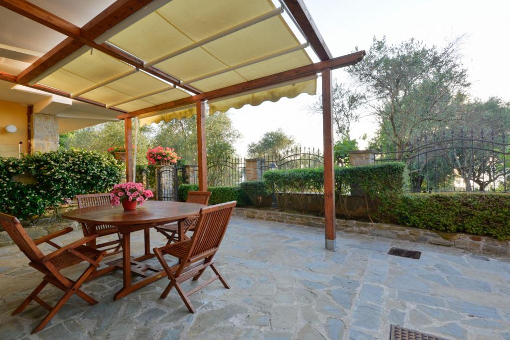 Two-Bedroom Apartment with Garden View