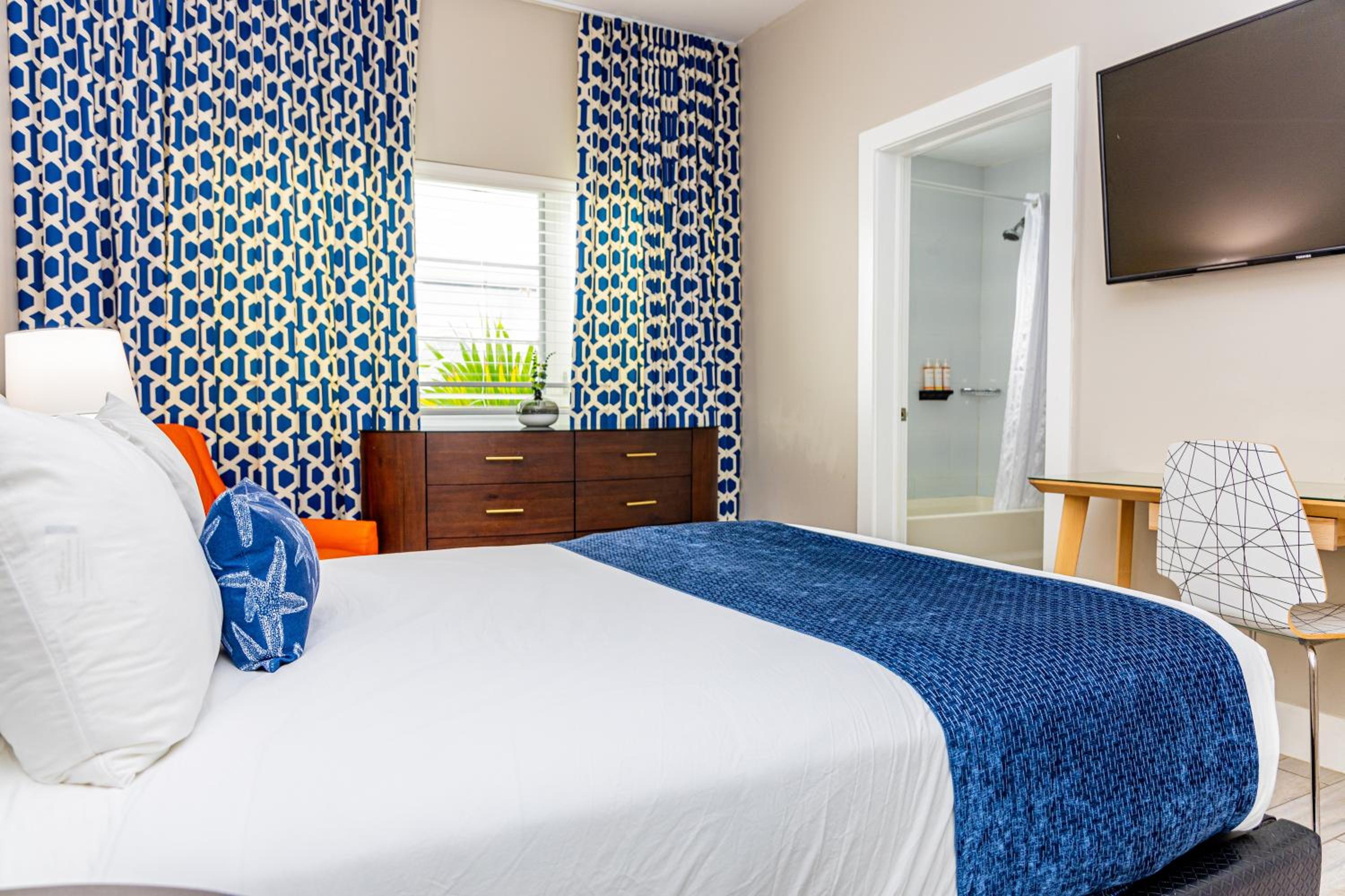 Two Bedroom Queen Suite