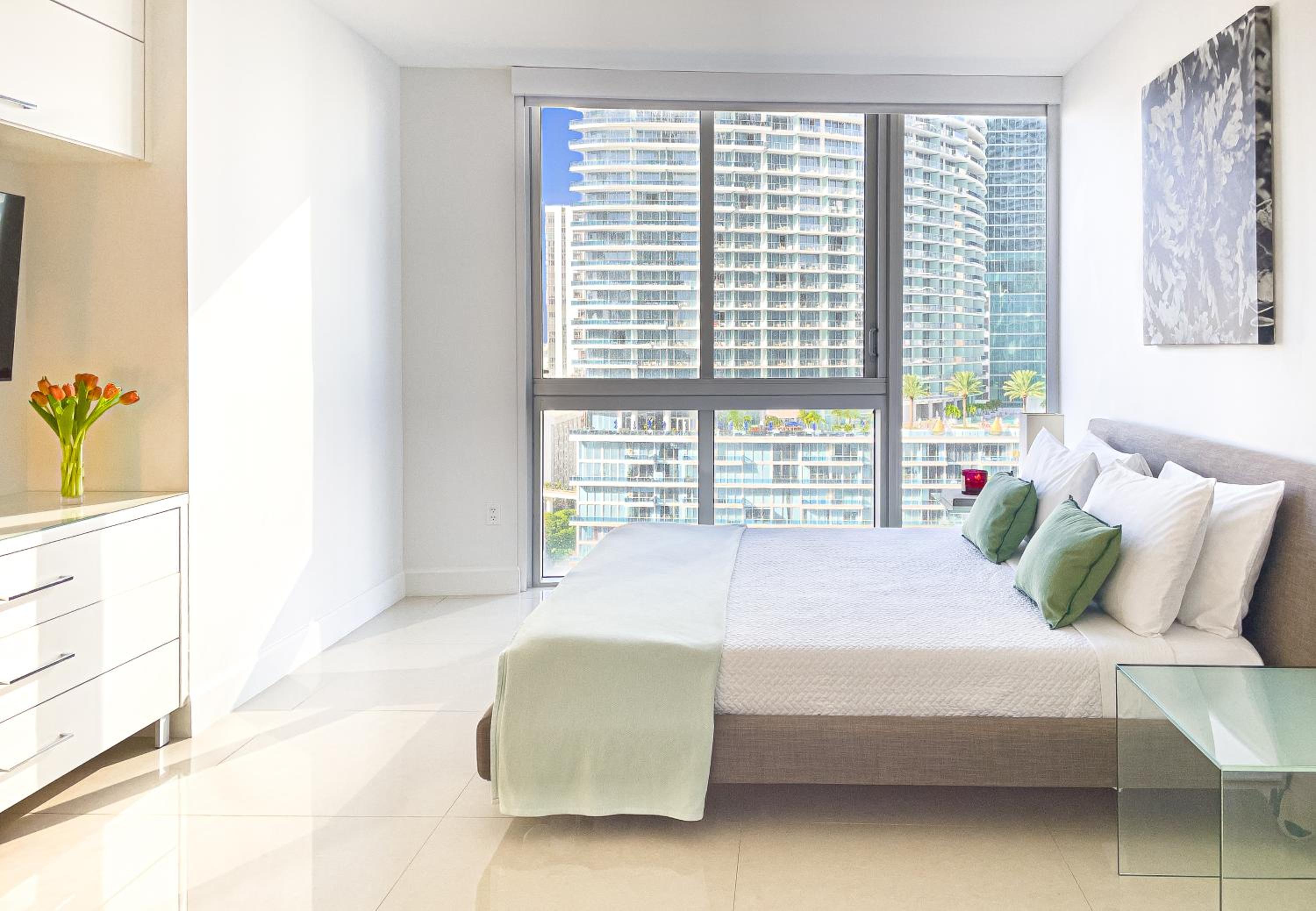 Two-Bedroom Apartment with River View thumbnail 6