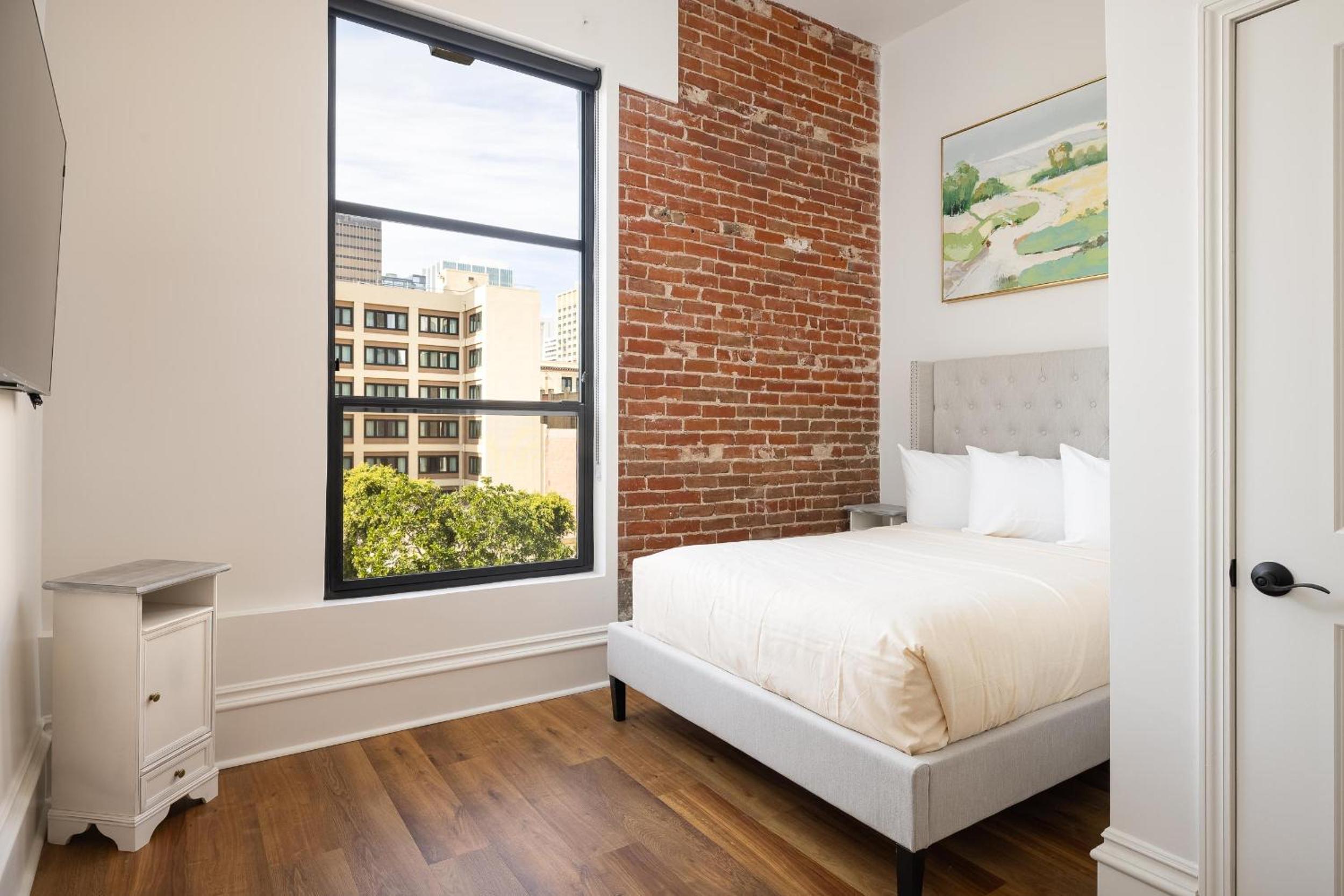 Standard Double Room - Photo 4