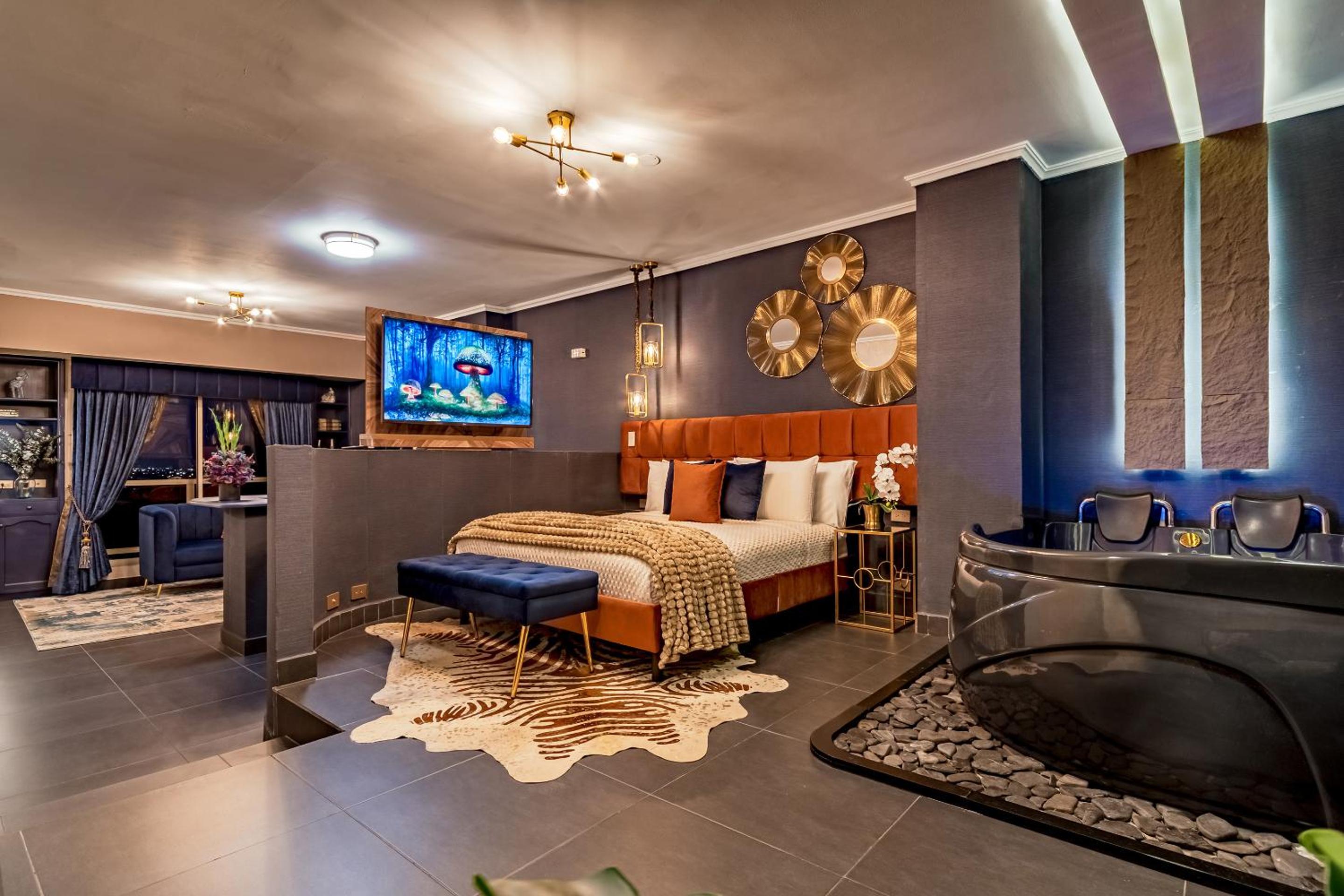 Studio with Spa Bath