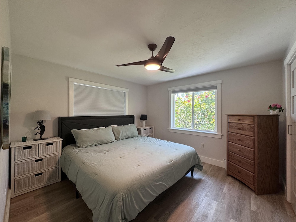 House, Multiple Beds, Pool Access (NPL819) photo 1