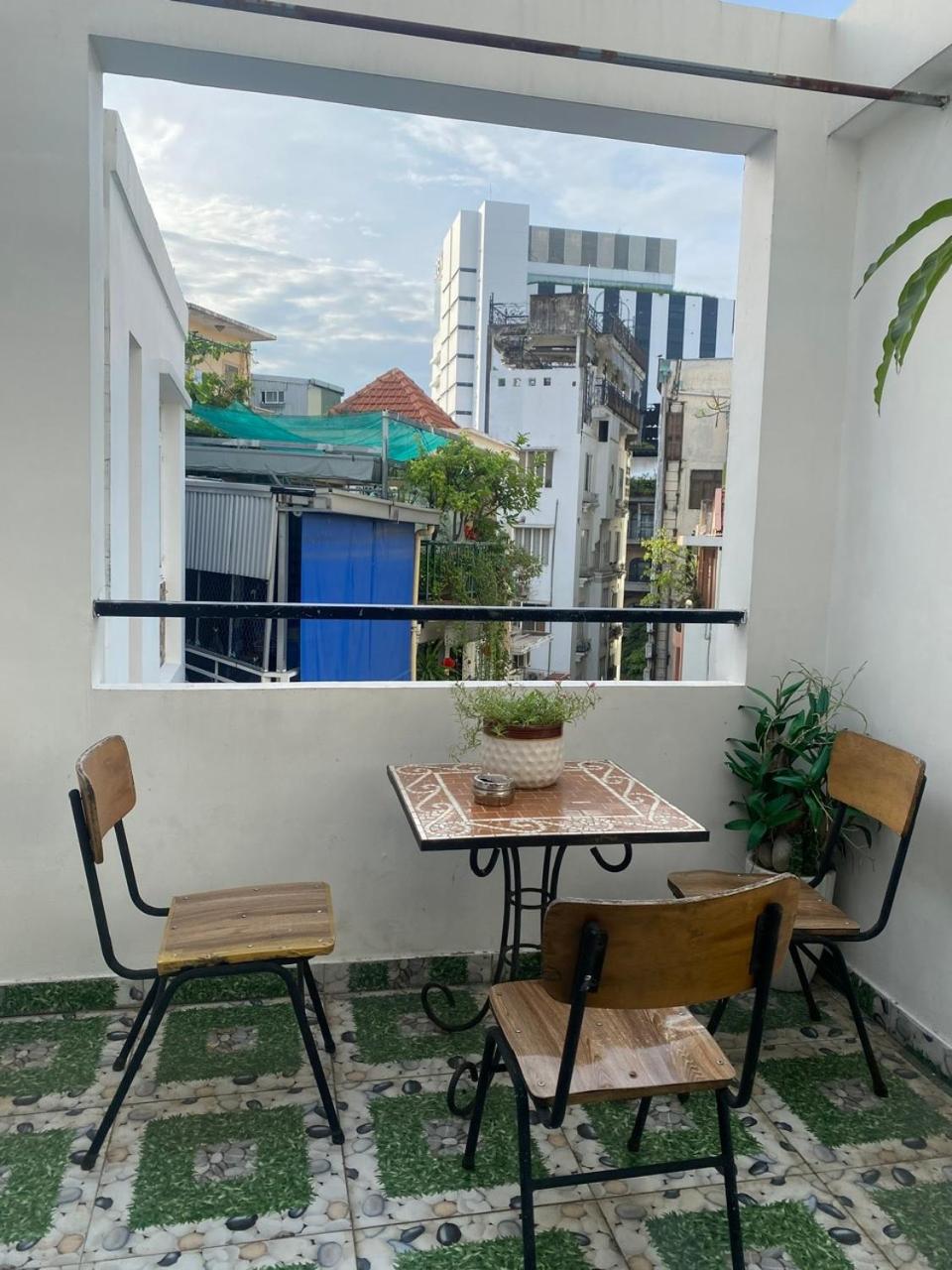 Studio with Balcony