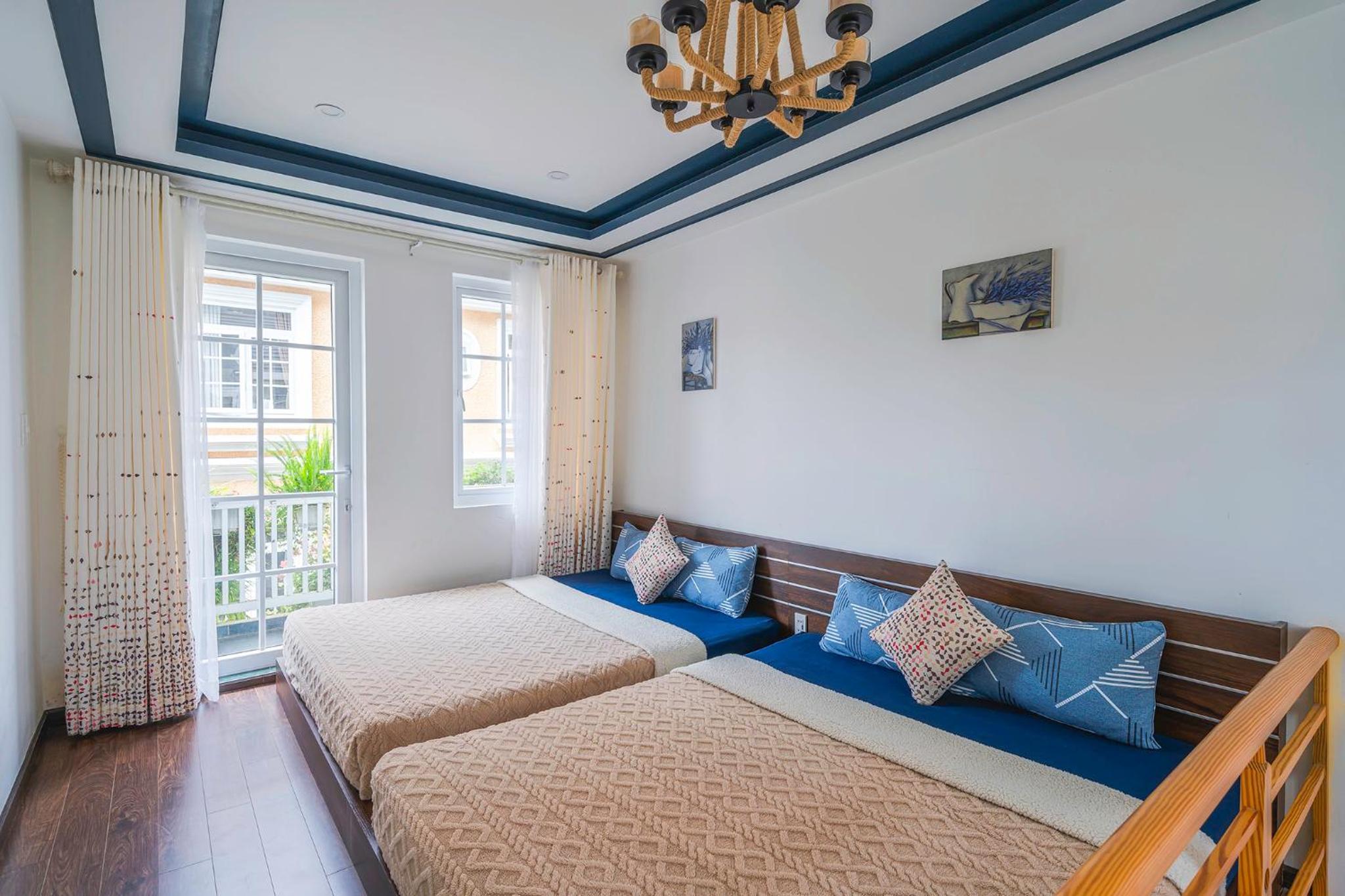 Apartment with Garden View - Photo 17