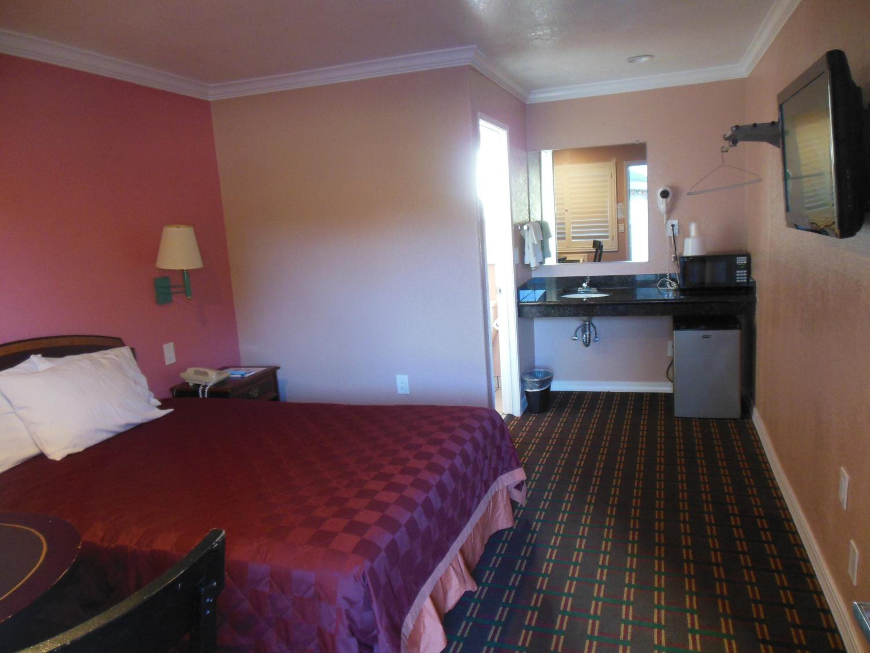 Queen Room - Photo 4