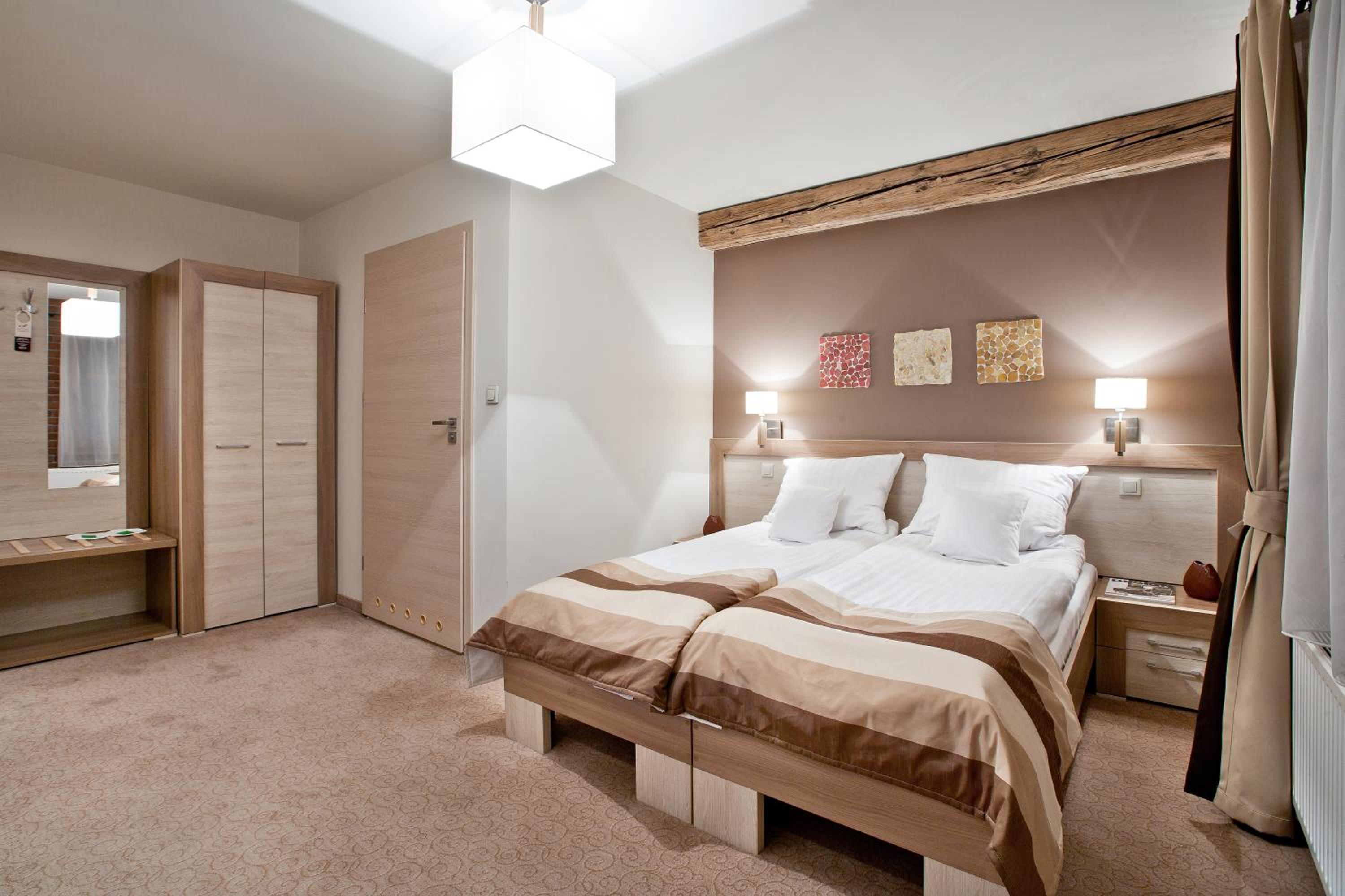 Double or Twin Room - Photo 1