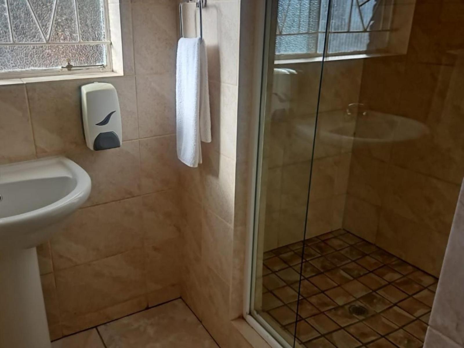 Deluxe Triple Room - Photo 4