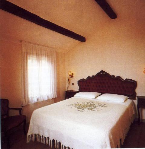 Standard Double or Twin Room photo 3