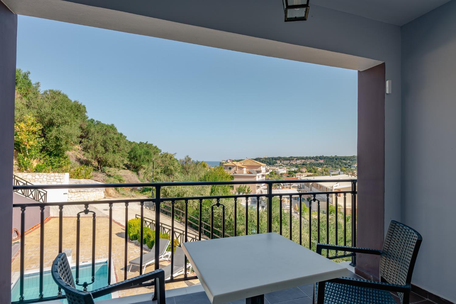 Villa photo 3