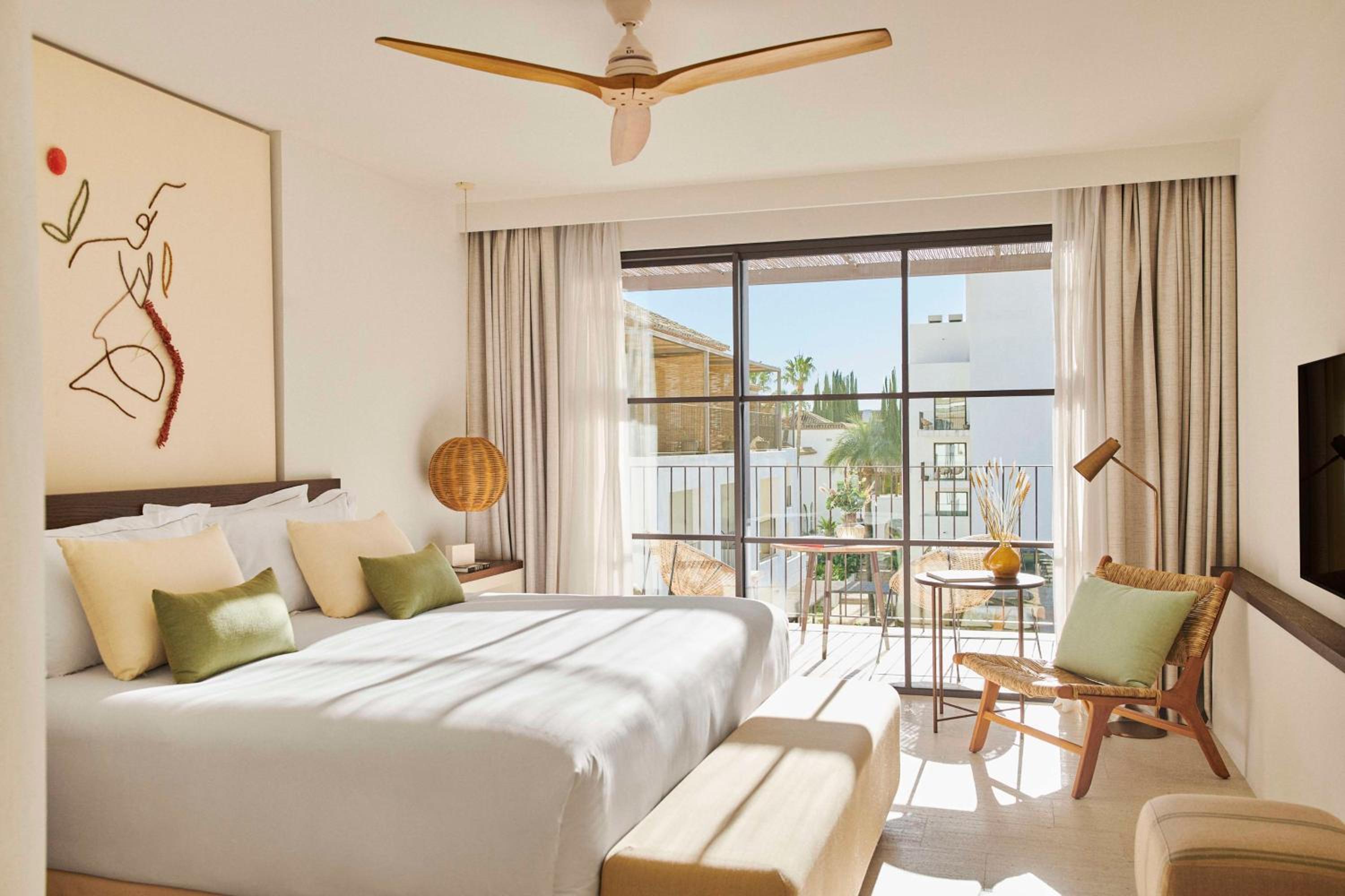 Family Junior Suite - Photo 1