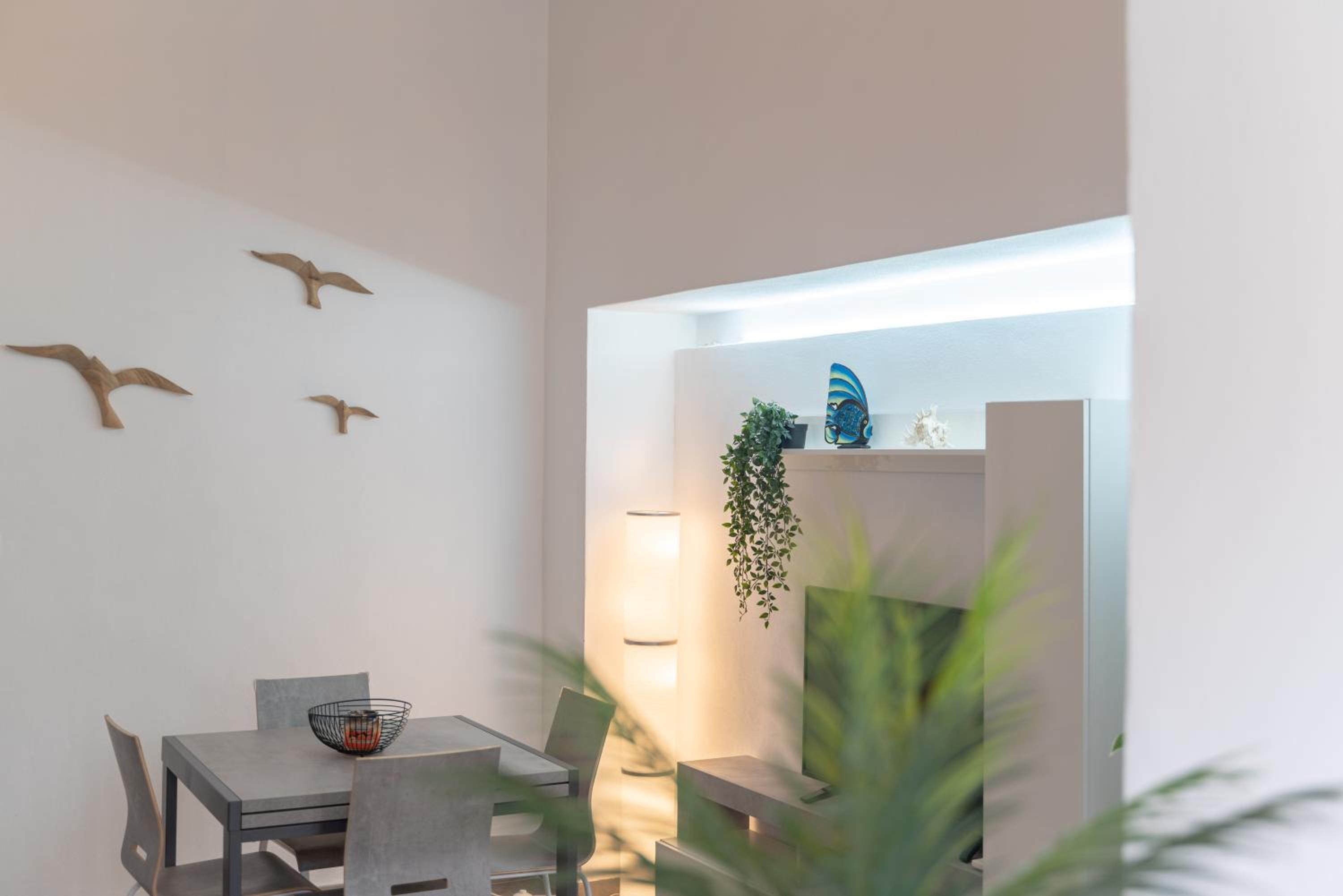 Superior One-Bedroom Apartment with Balcony
