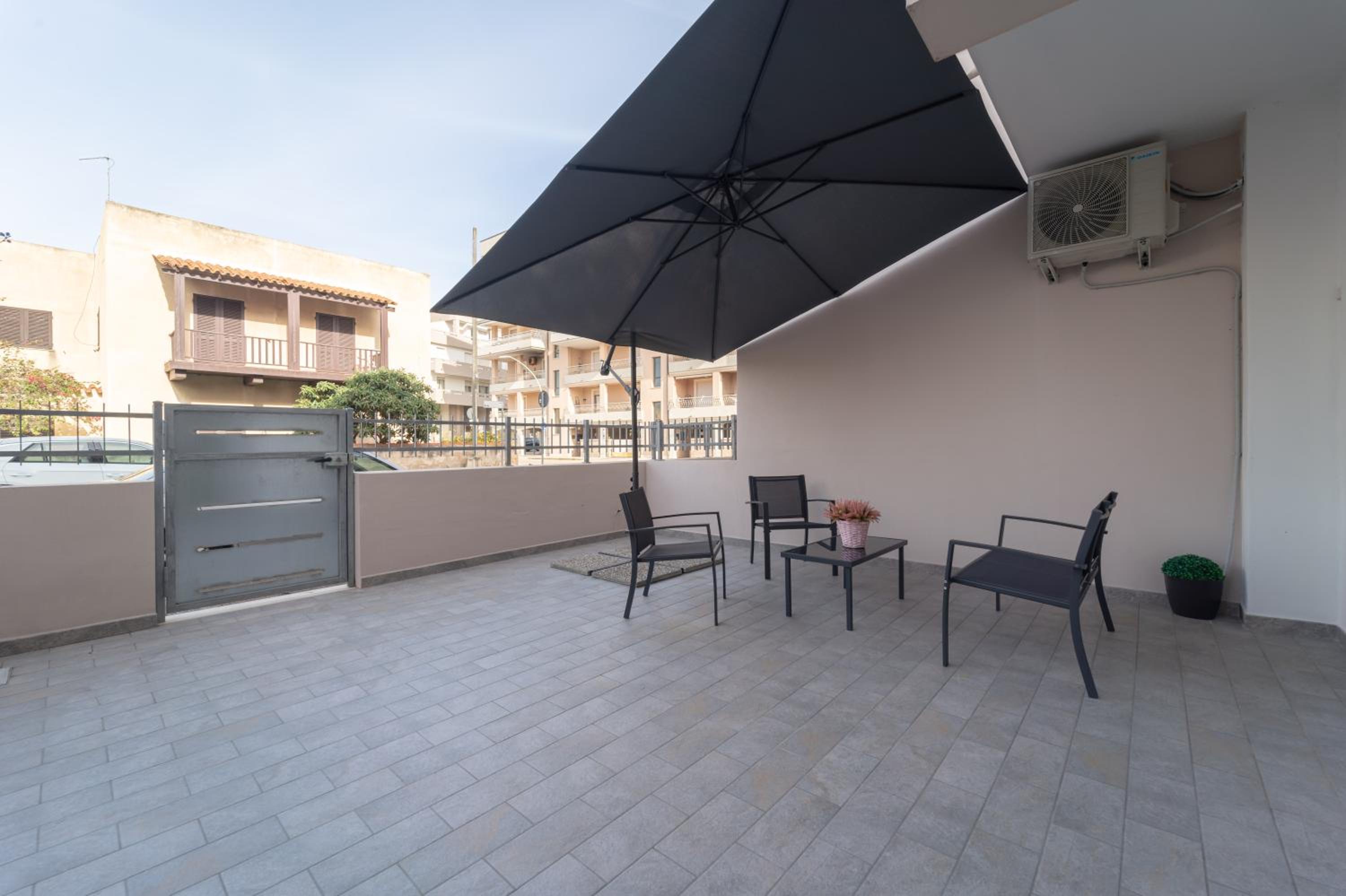 One-Bedroom Apartment with Terrace