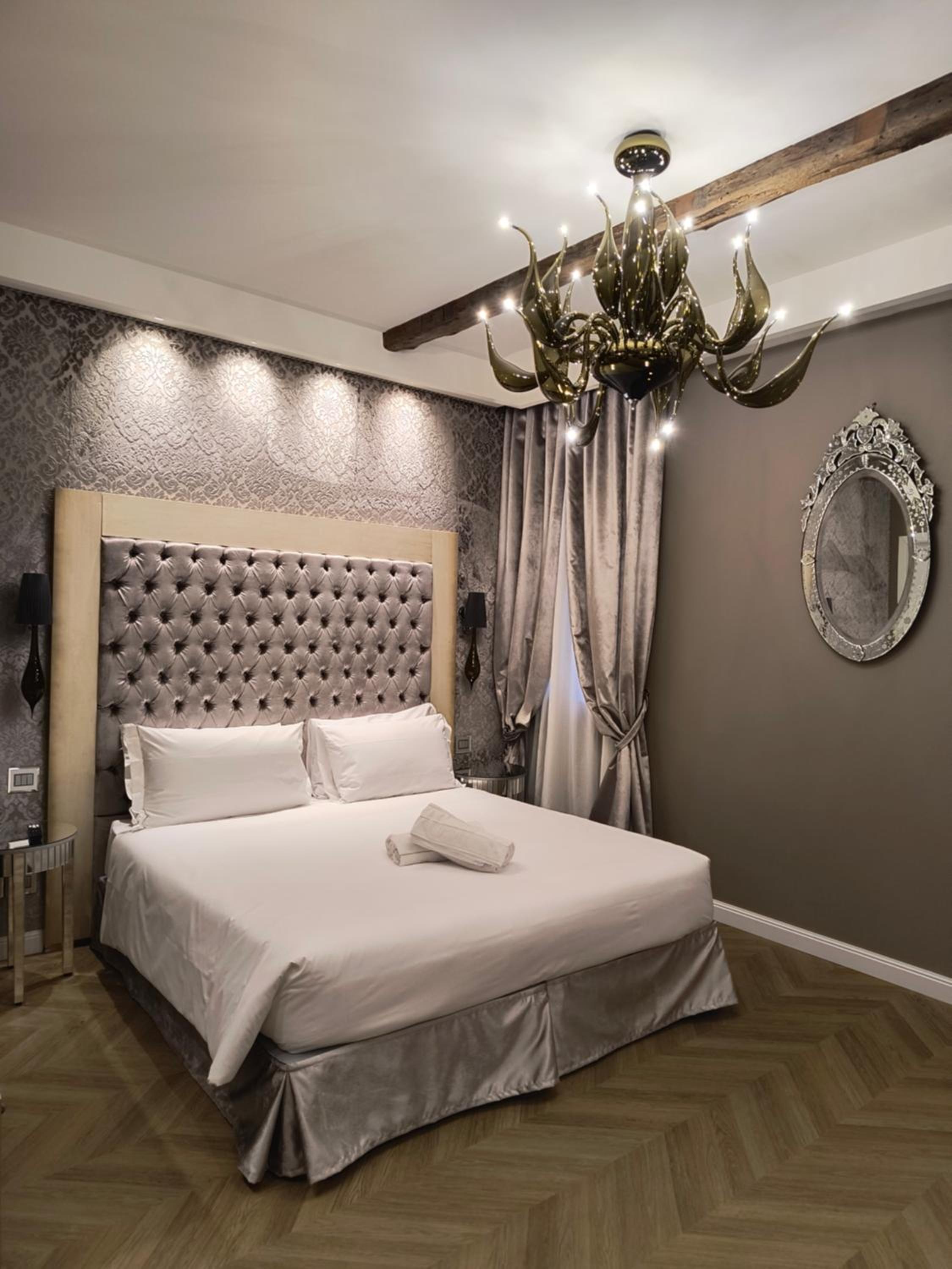 Deluxe Double or Twin Room photo 3