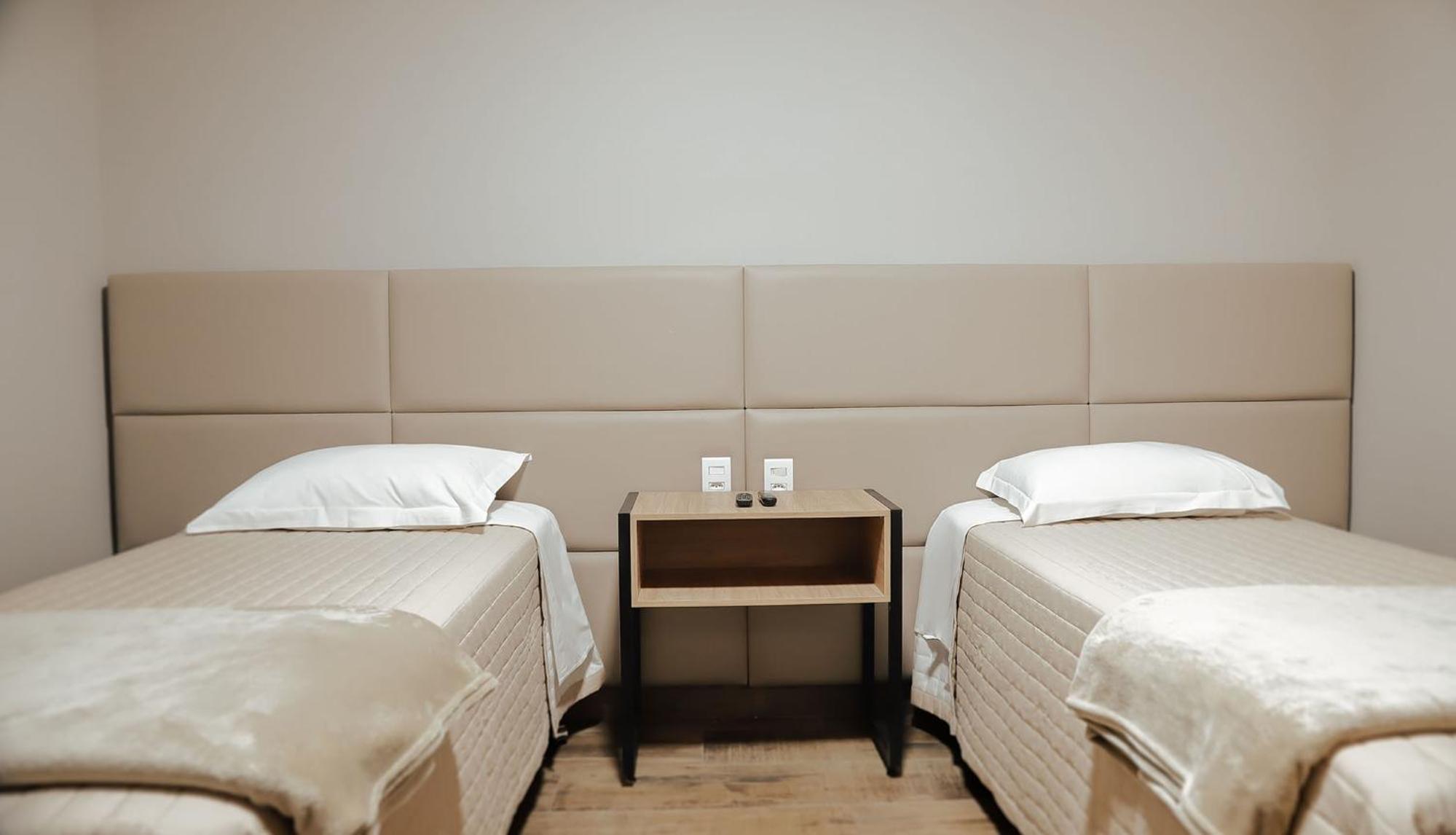 Economy Twin Room - Photo 6