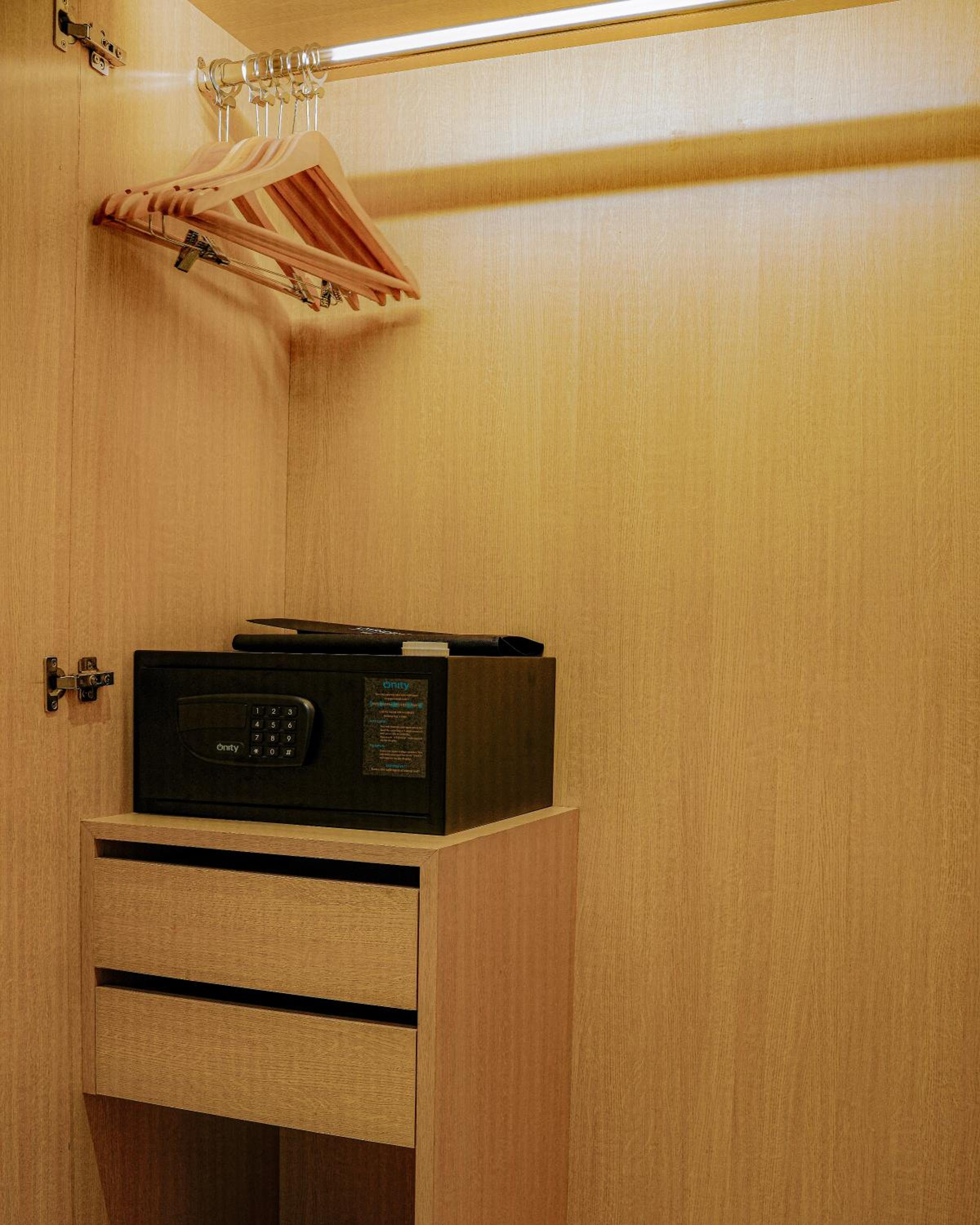 Superior King Room - Non-Smoking