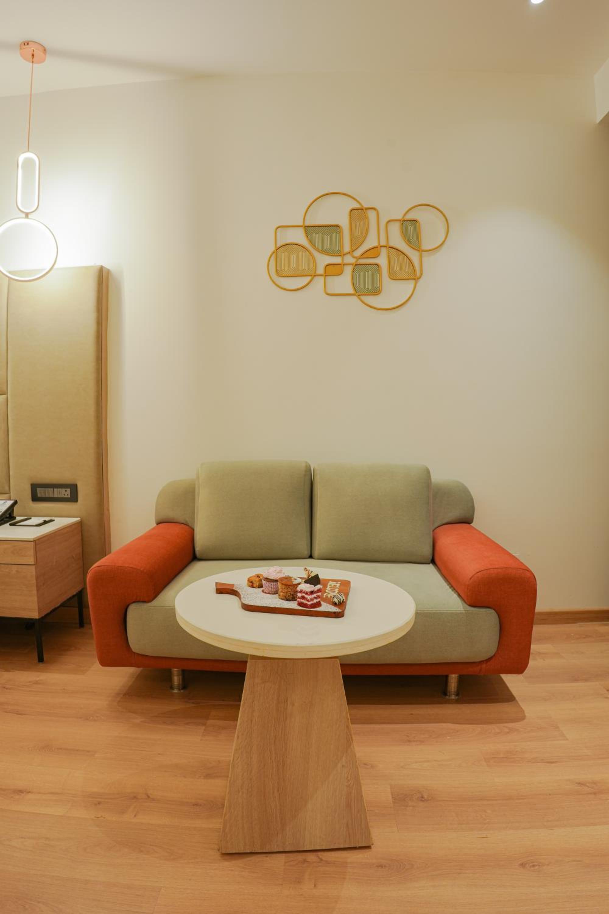 Deluxe Twin Room - Non-Smoking photo 2