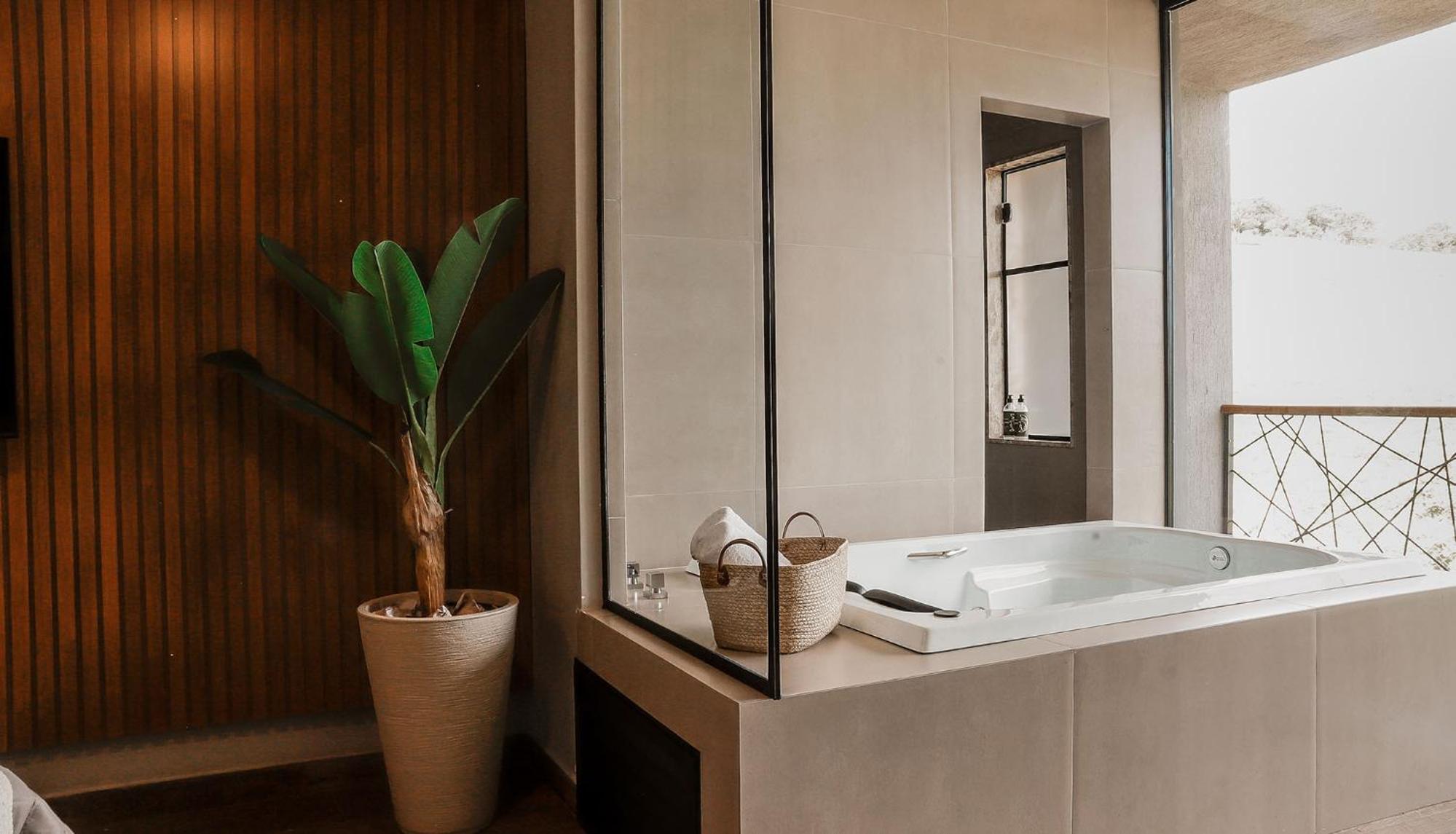 King Room with Spa Bath - Photo 1