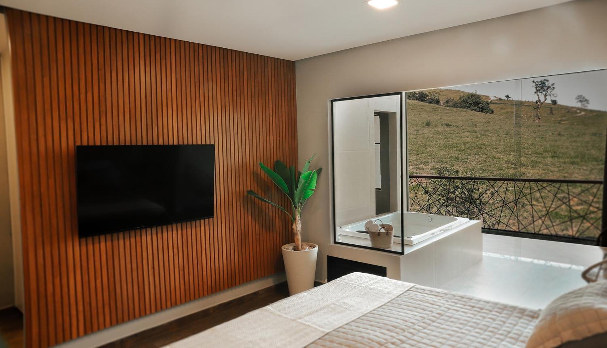 King Room with Spa Bath - Photo 2