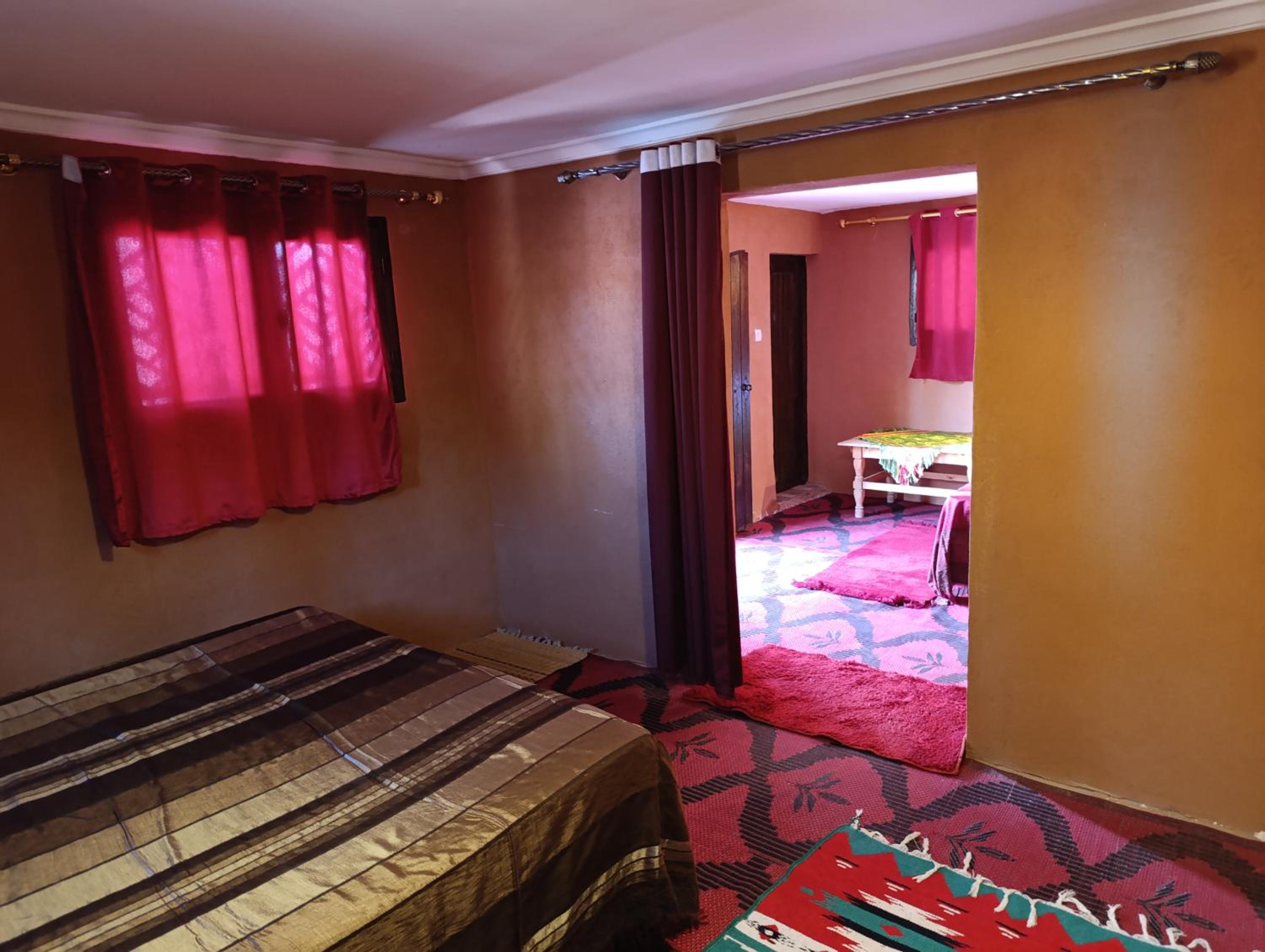 Two-Bedroom Bungalow - Photo 8