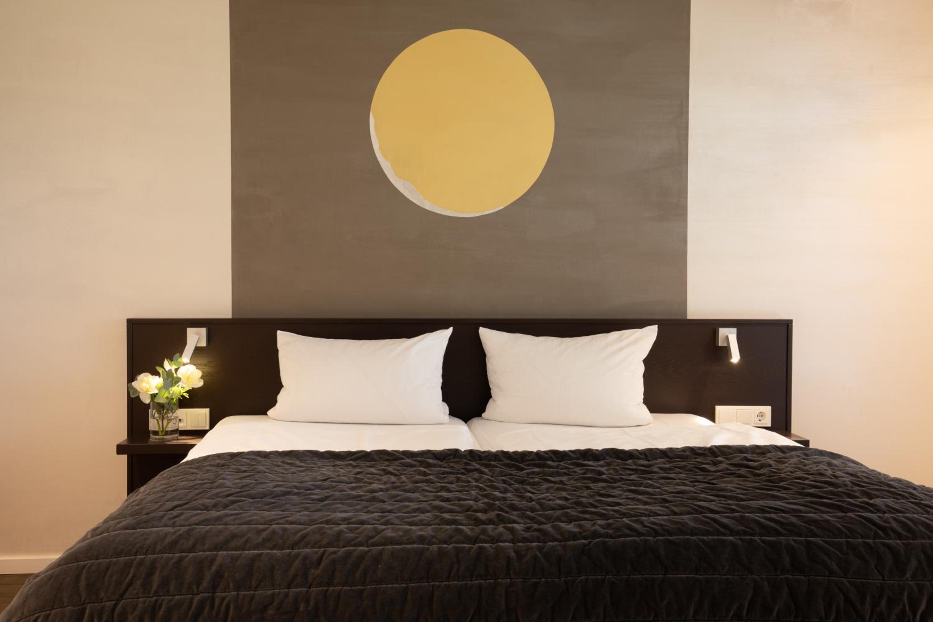 Deluxe Room - Photo 1