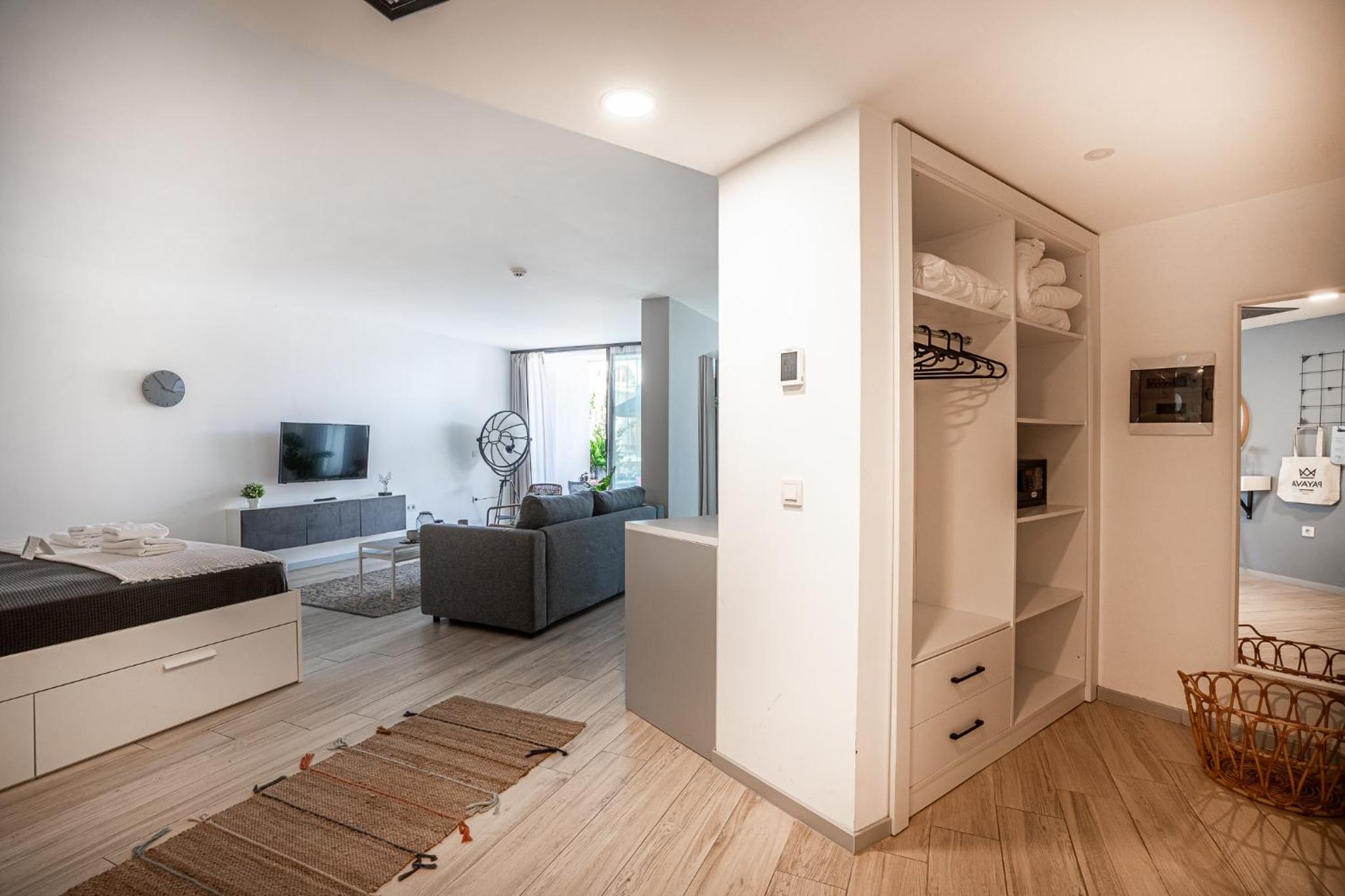 Suite with Terrace - Photo 2