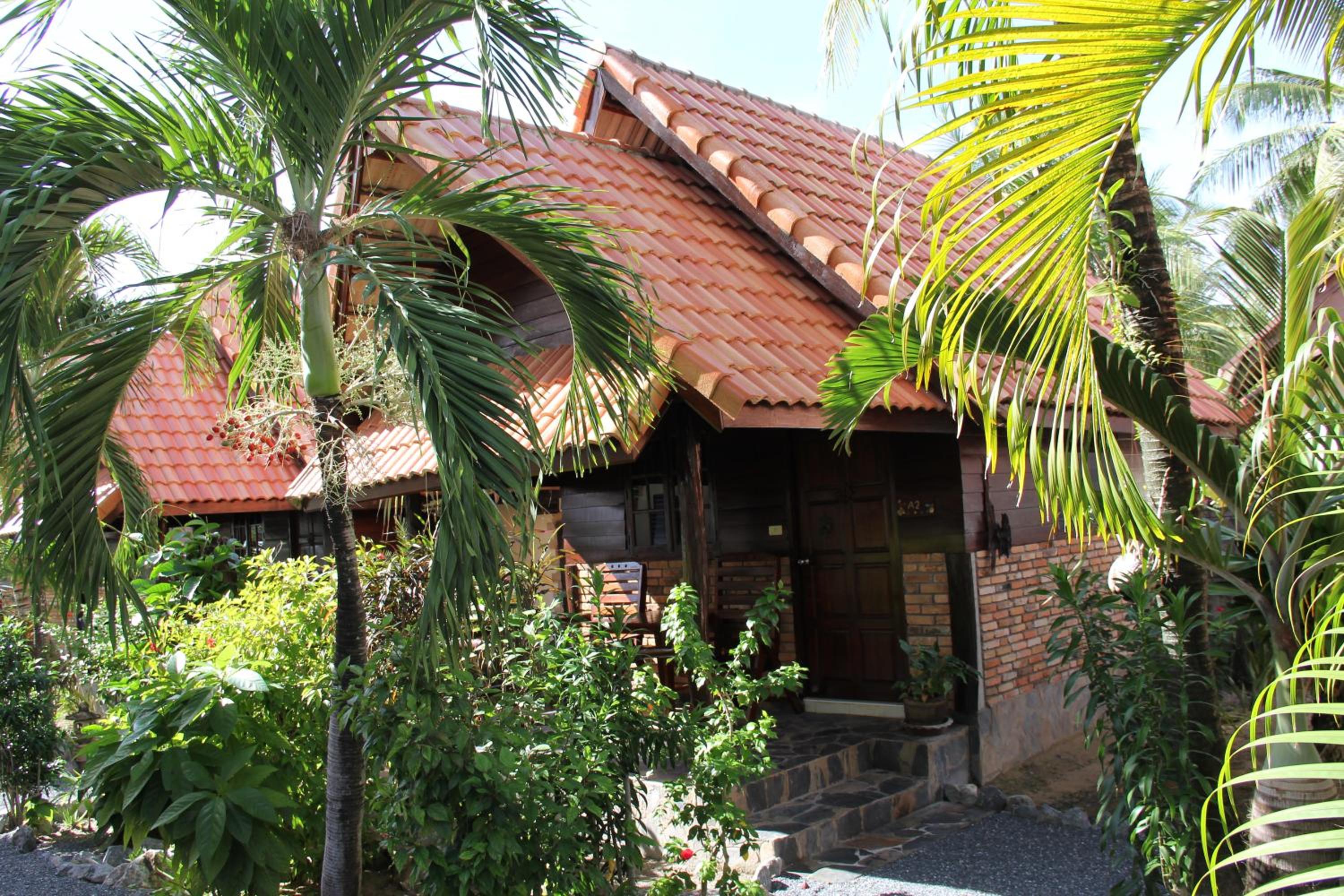 Deluxe Bungalow photo 2