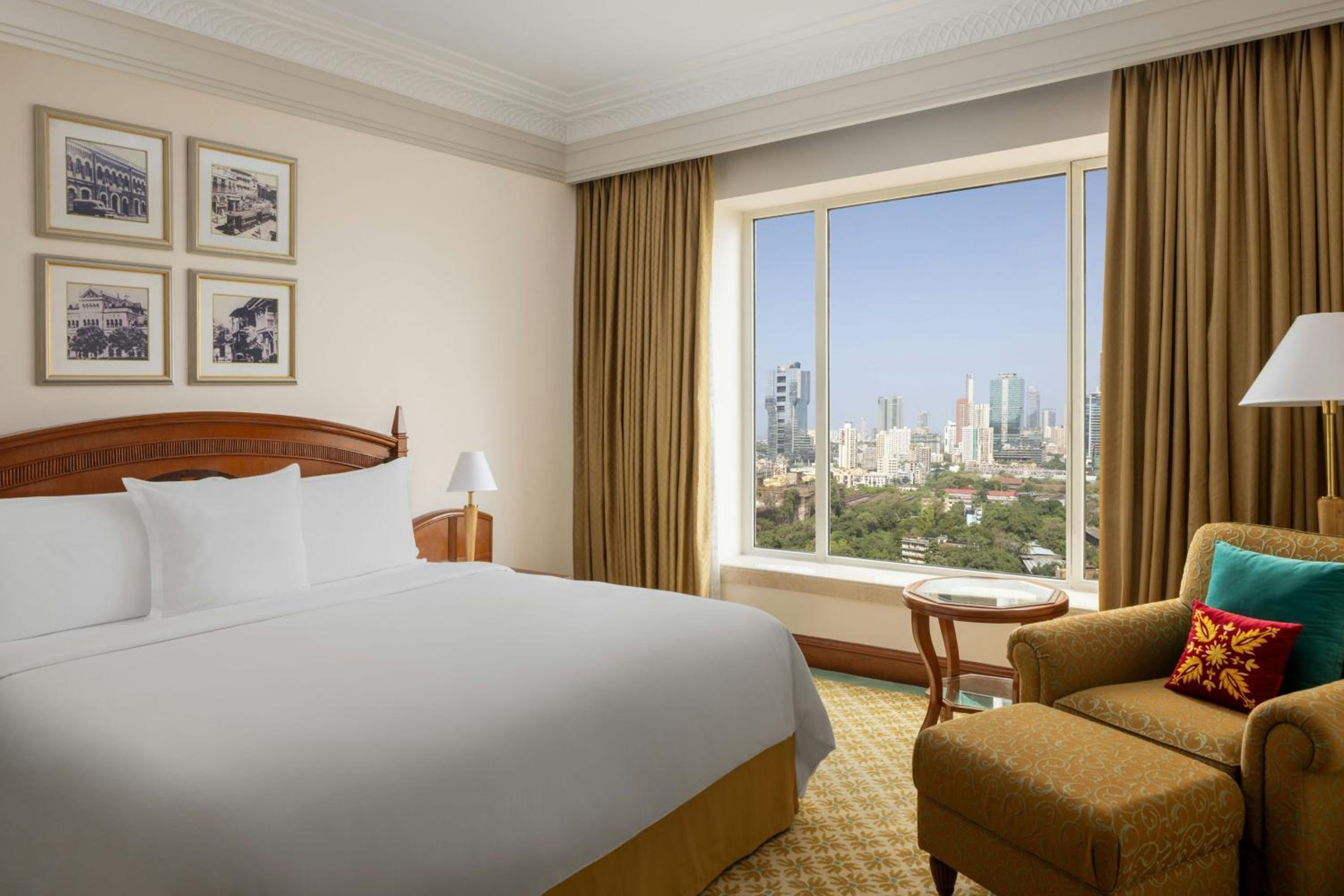 ITC One with Lounge Access with 15% off on Spa, Laundry, Food & Soft Beverage and Complimentary Luxury Hours from 6pm to 8pm ITC One with Lounge Access with 15% off on Spa, Laundry, Food & Soft Beverage and Complimentary Luxury Hours from 6pm to 8pm