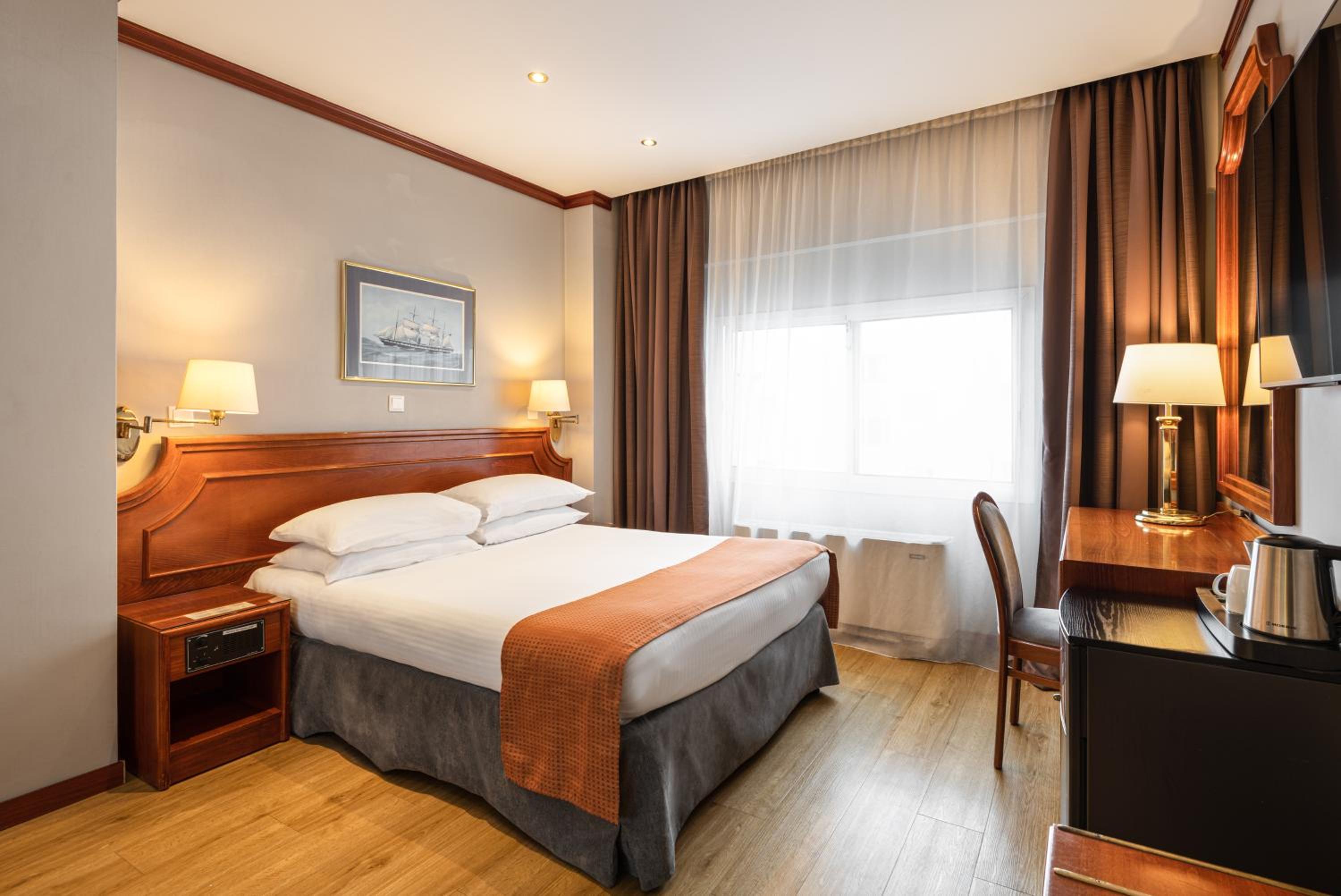 Standard Room photo 1