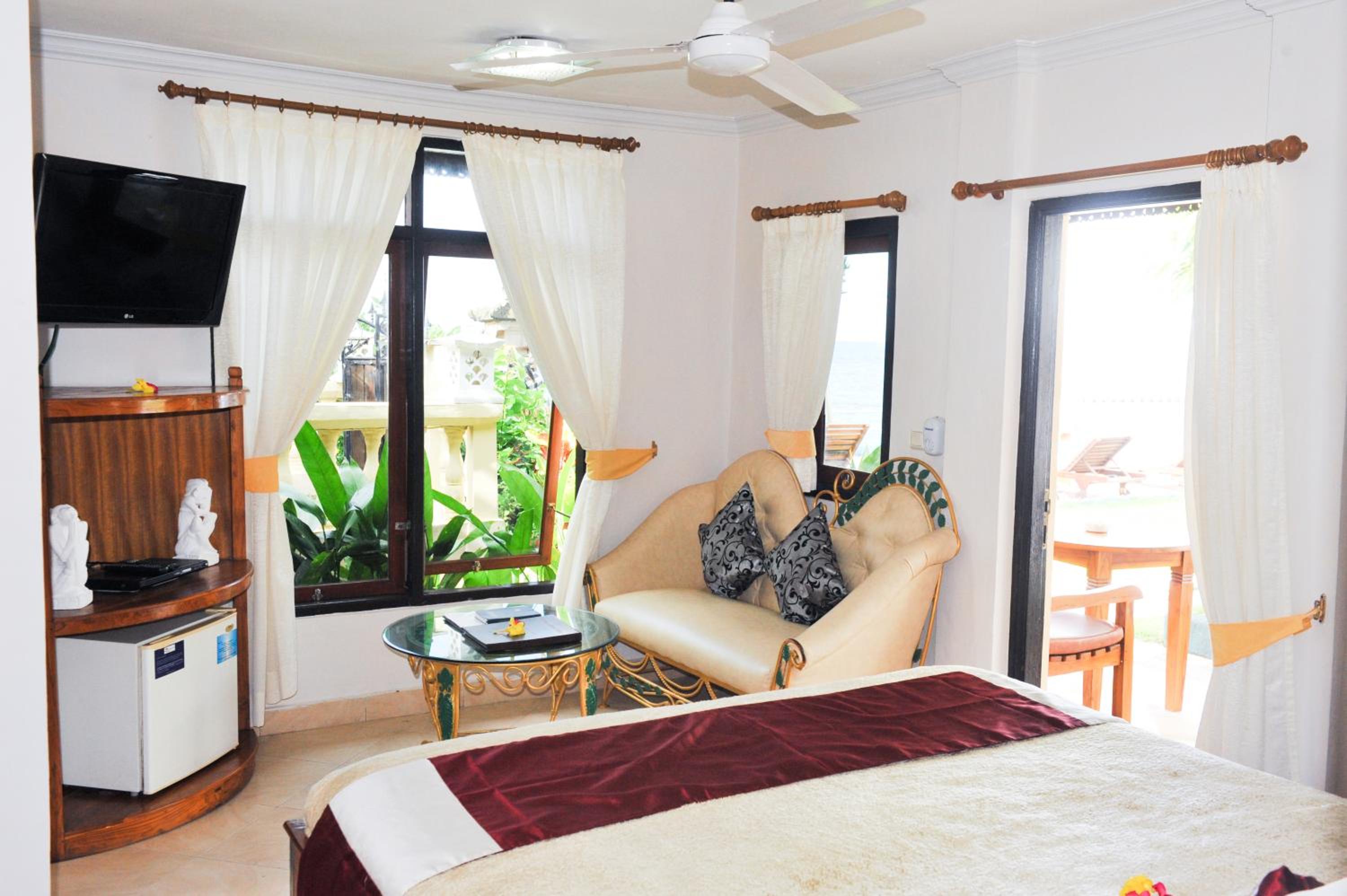 Studio Suite - Photo 3