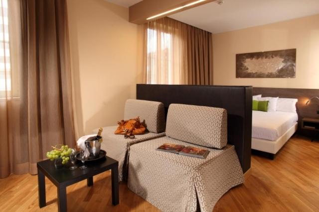 Junior Suite - Photo 1