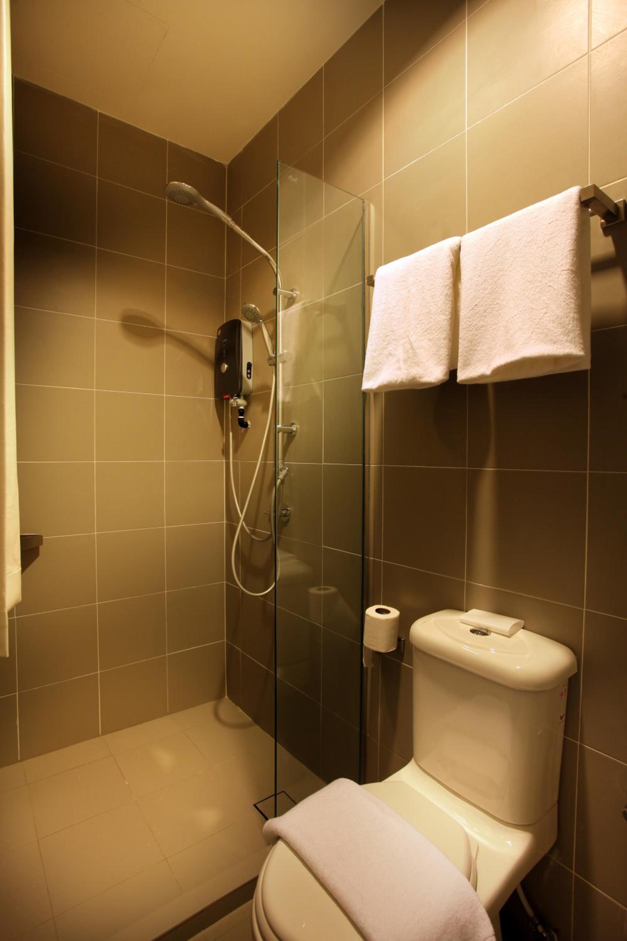 Standard Twin Room (No Window) - Photo 1