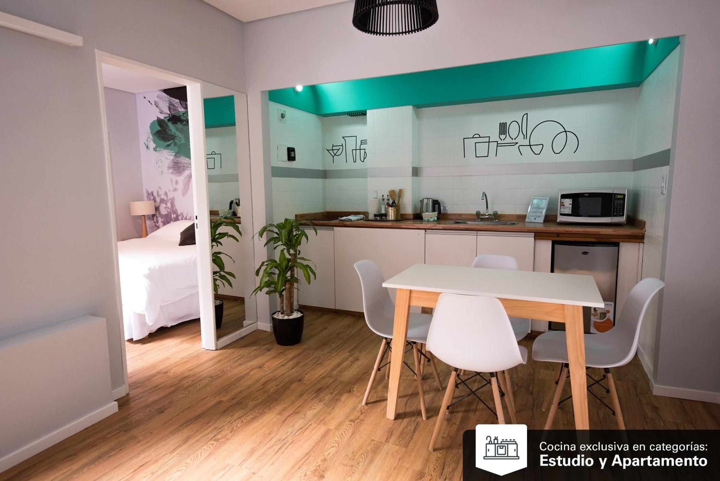 One-Bedroom Deluxe Apartment