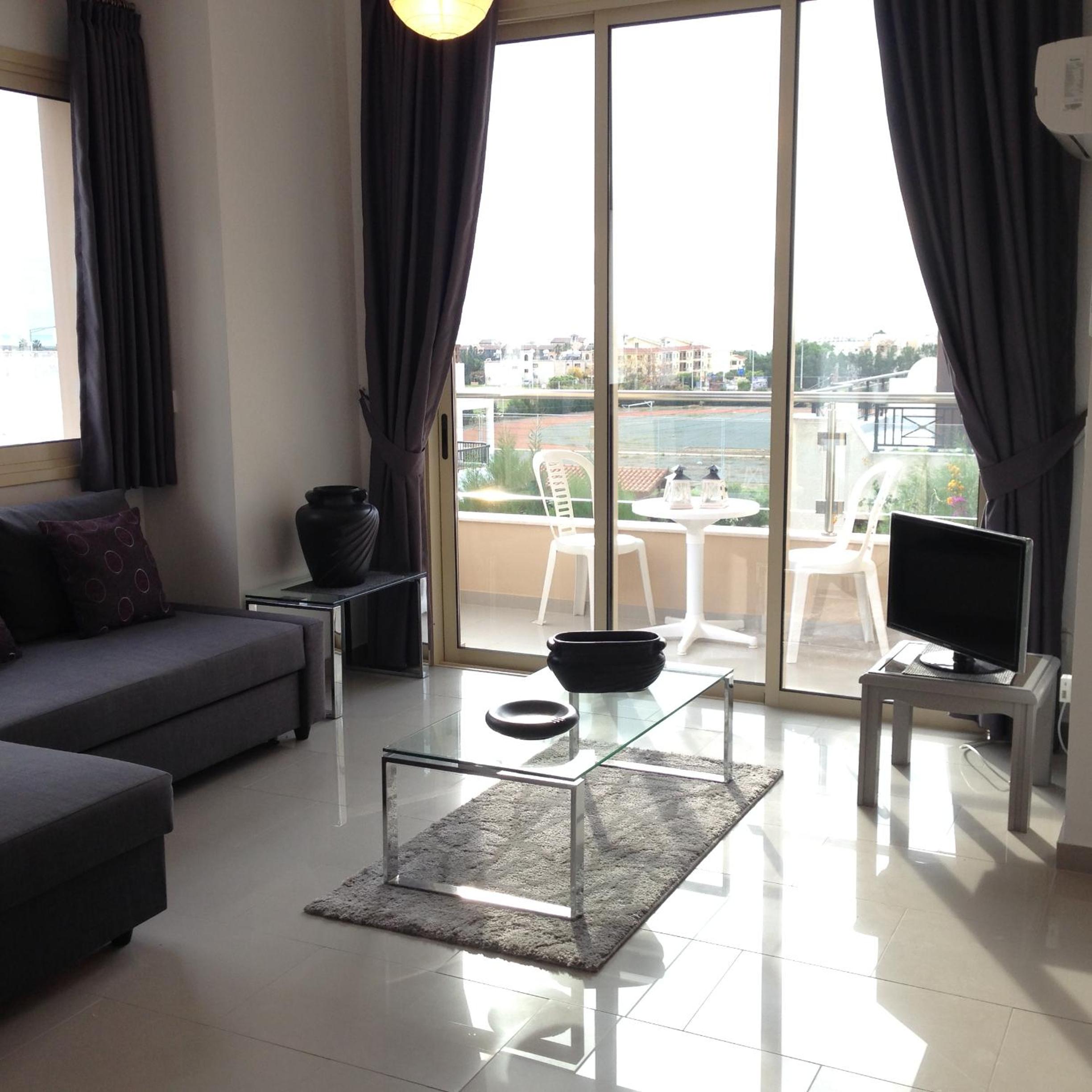 Premium One-Bedroom Apartment photo 3