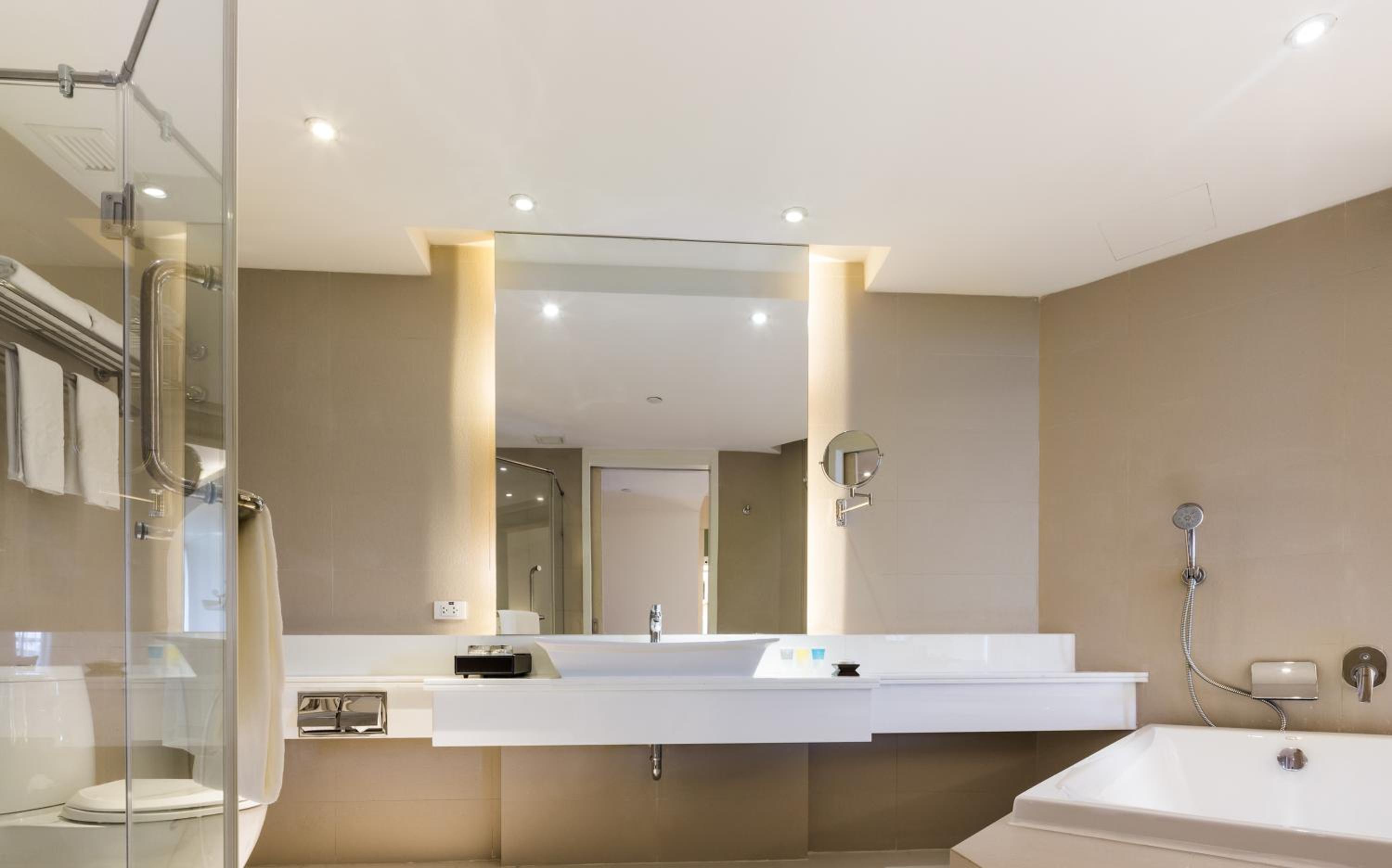 Deluxe Twin Room with Sea View