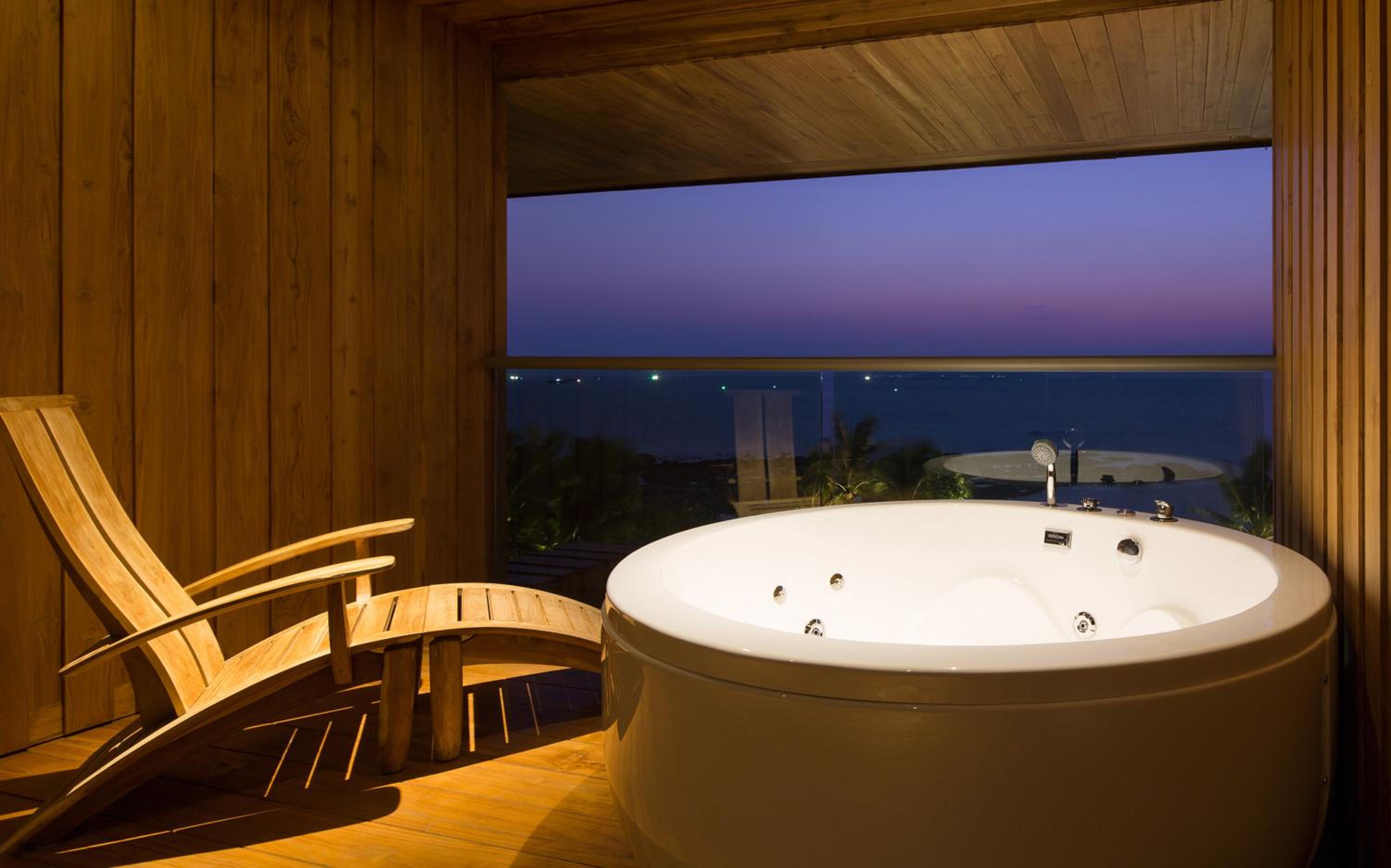 Dara Beachfront Suite with Club Benefits with Sea View