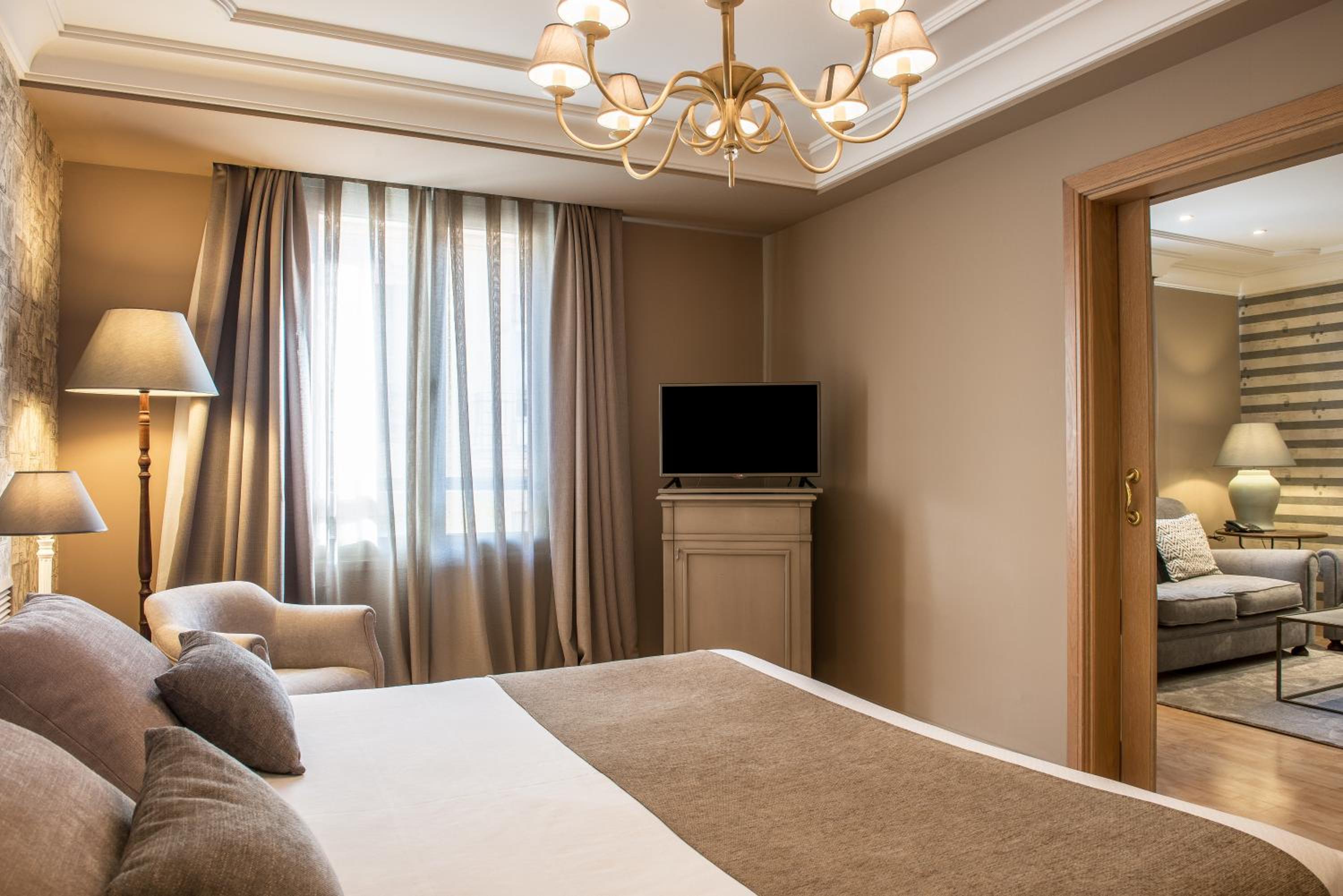Junior Suite thumbnail 5