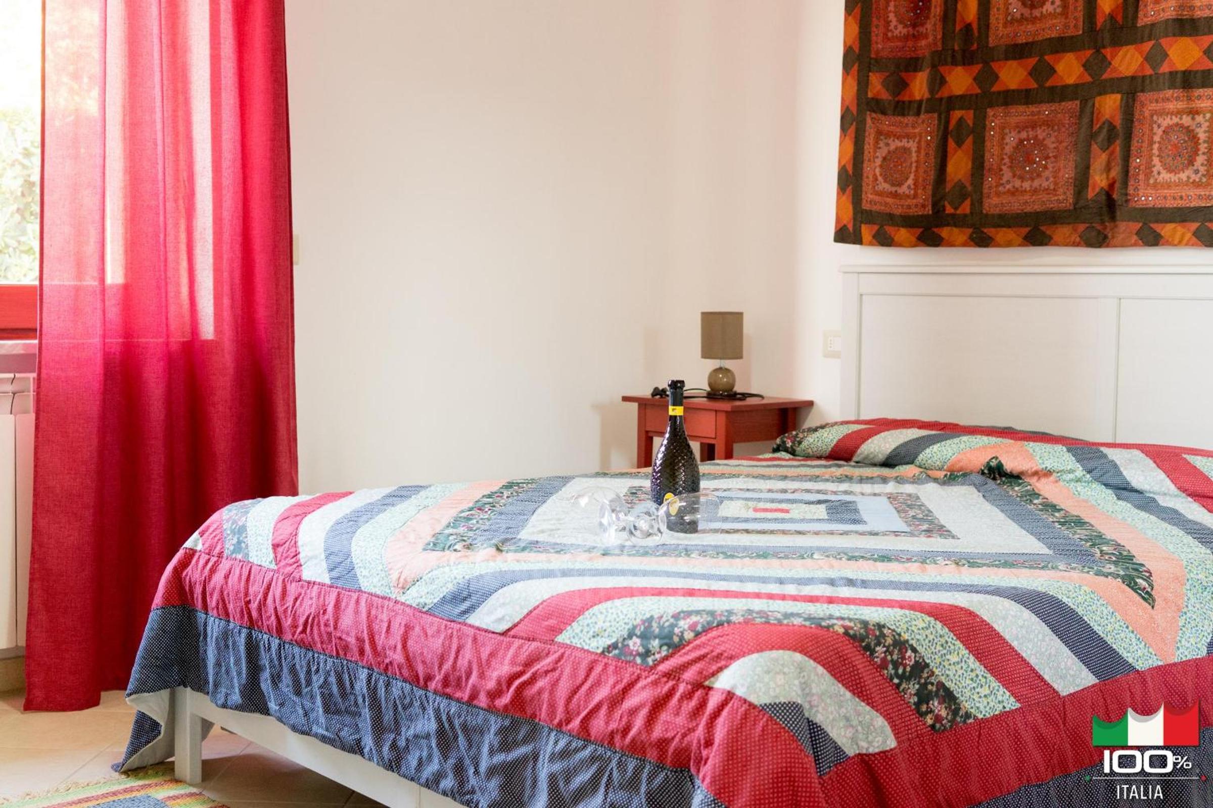 Two-Bedroom House - Photo 29