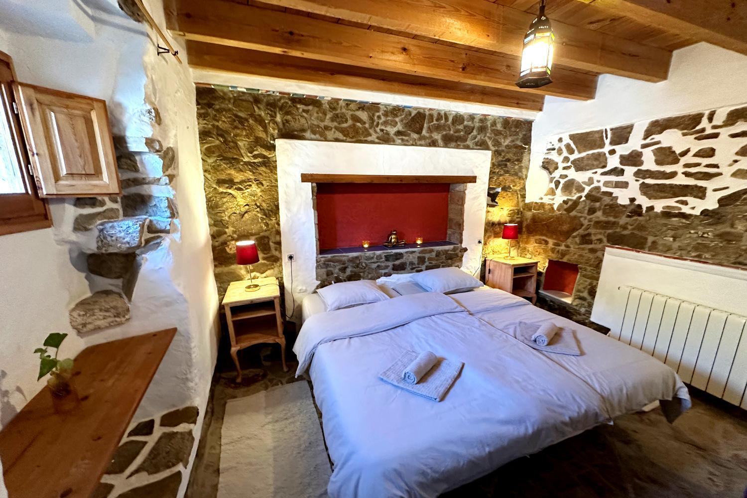 Double or Twin Room with Shared Bathroom