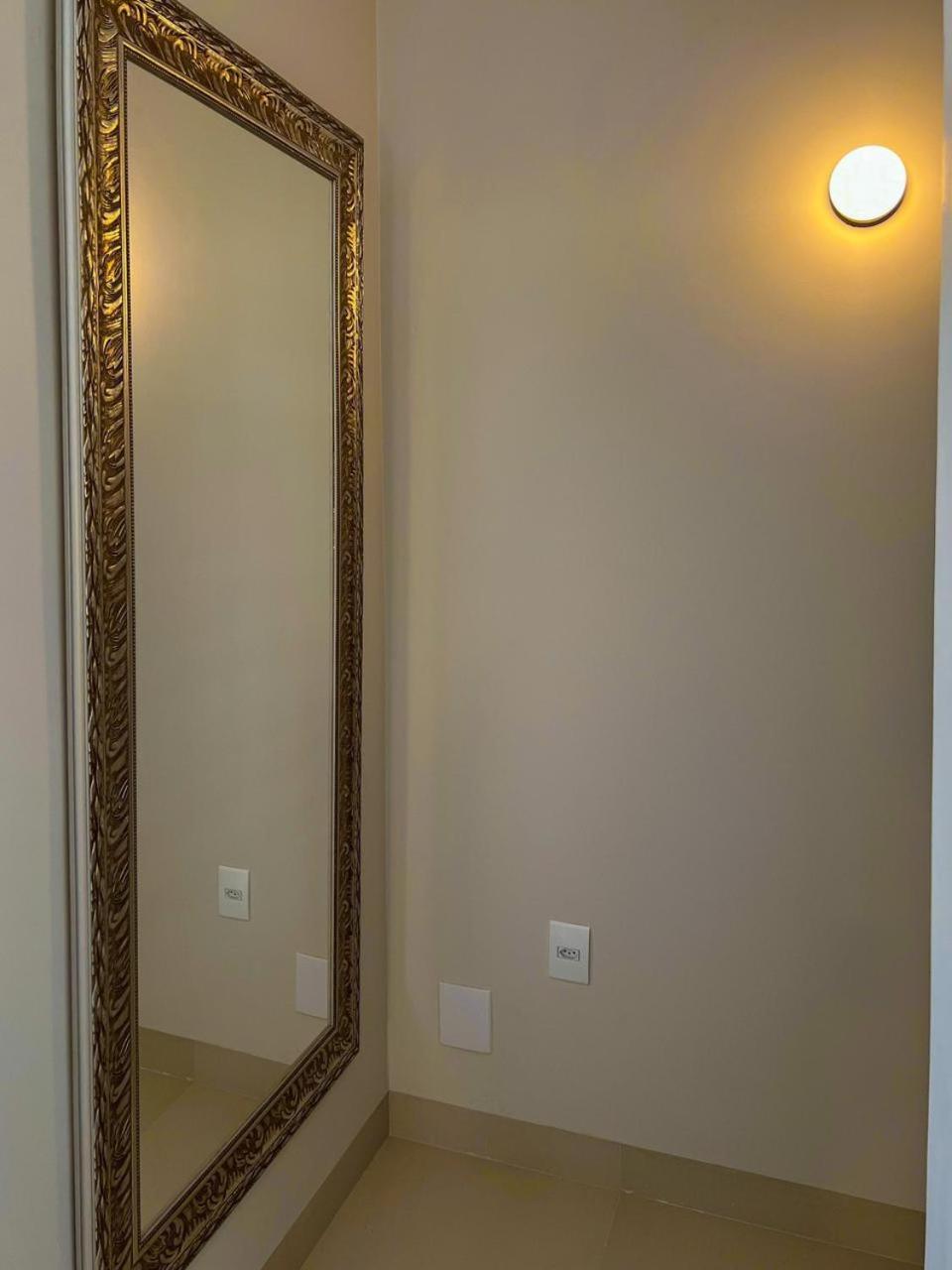 Deluxe Queen Suite - Photo 4
