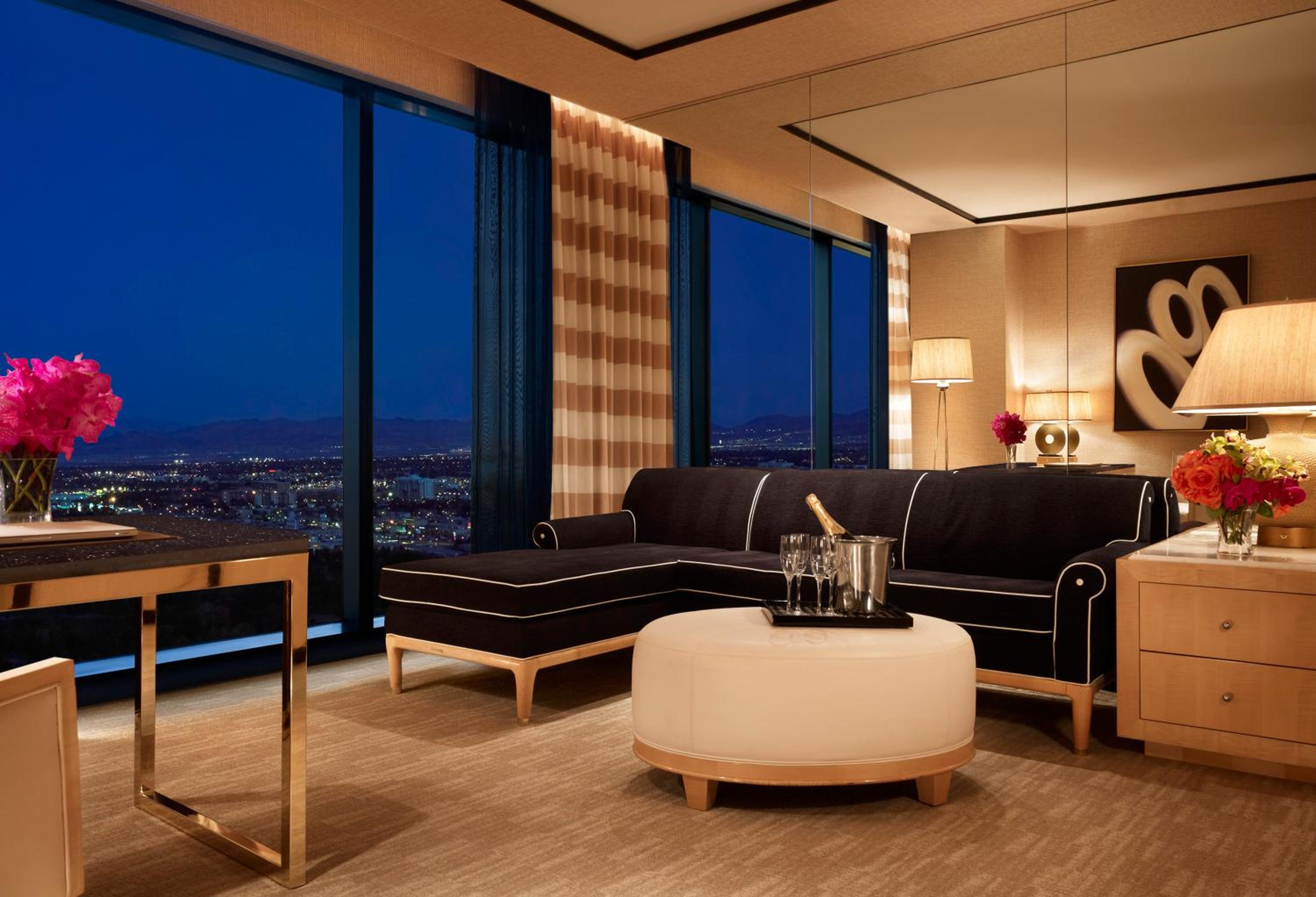 Encore Resort King (Check-in at Encore) - Photo 4