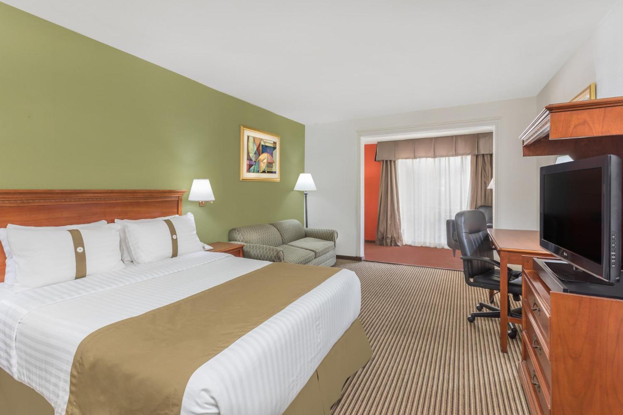 Executive Queen Room - Non-Smoking - Photo 2