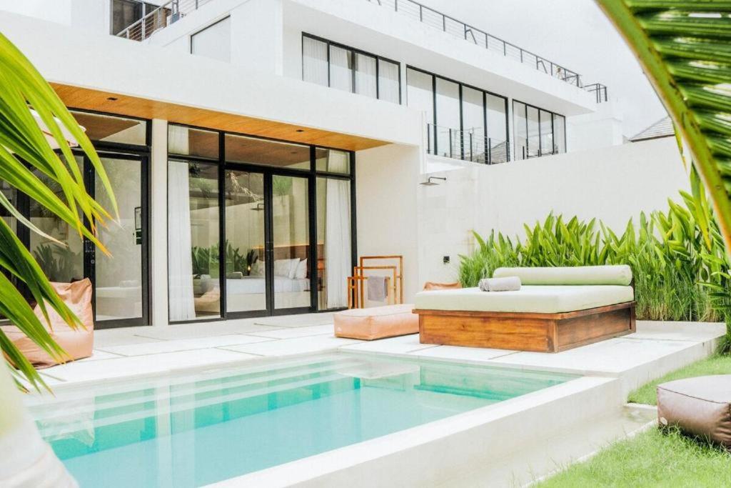 Three-Bedroom Villa photo 3