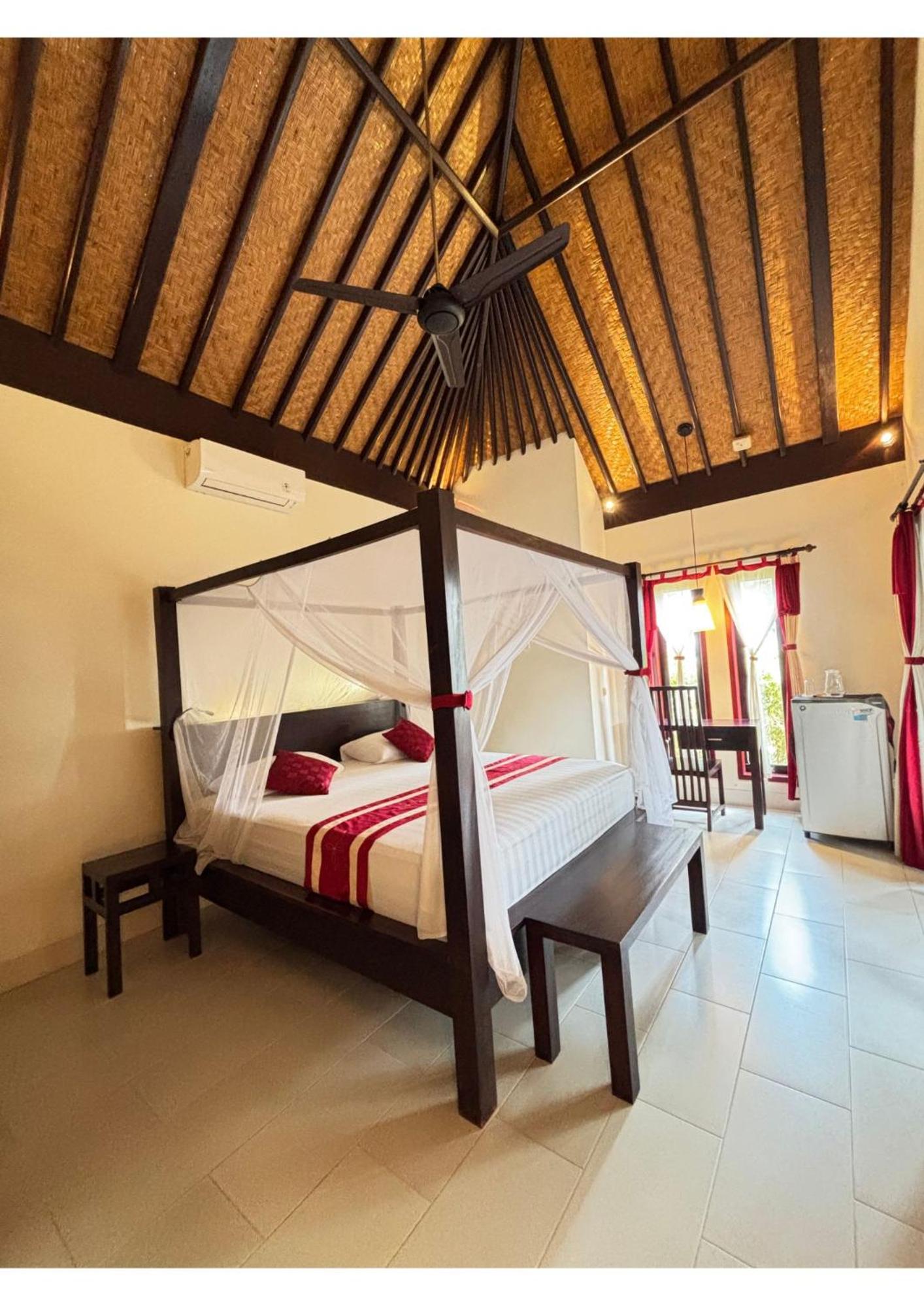 Two-Bedroom Bungalow - Photo 4