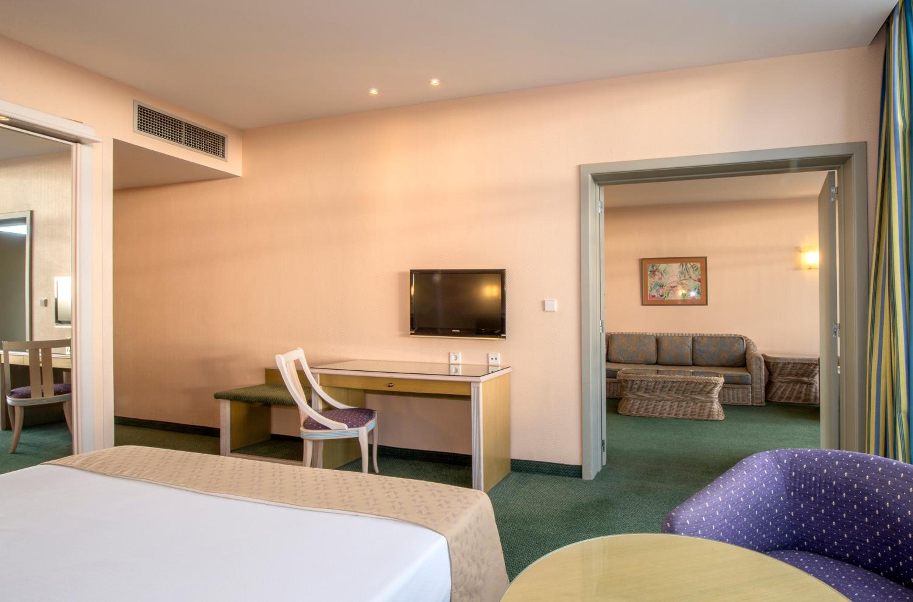 Junior Suite with Balcony