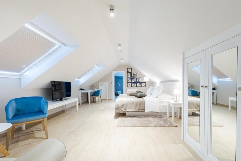 Triple Room photo 2